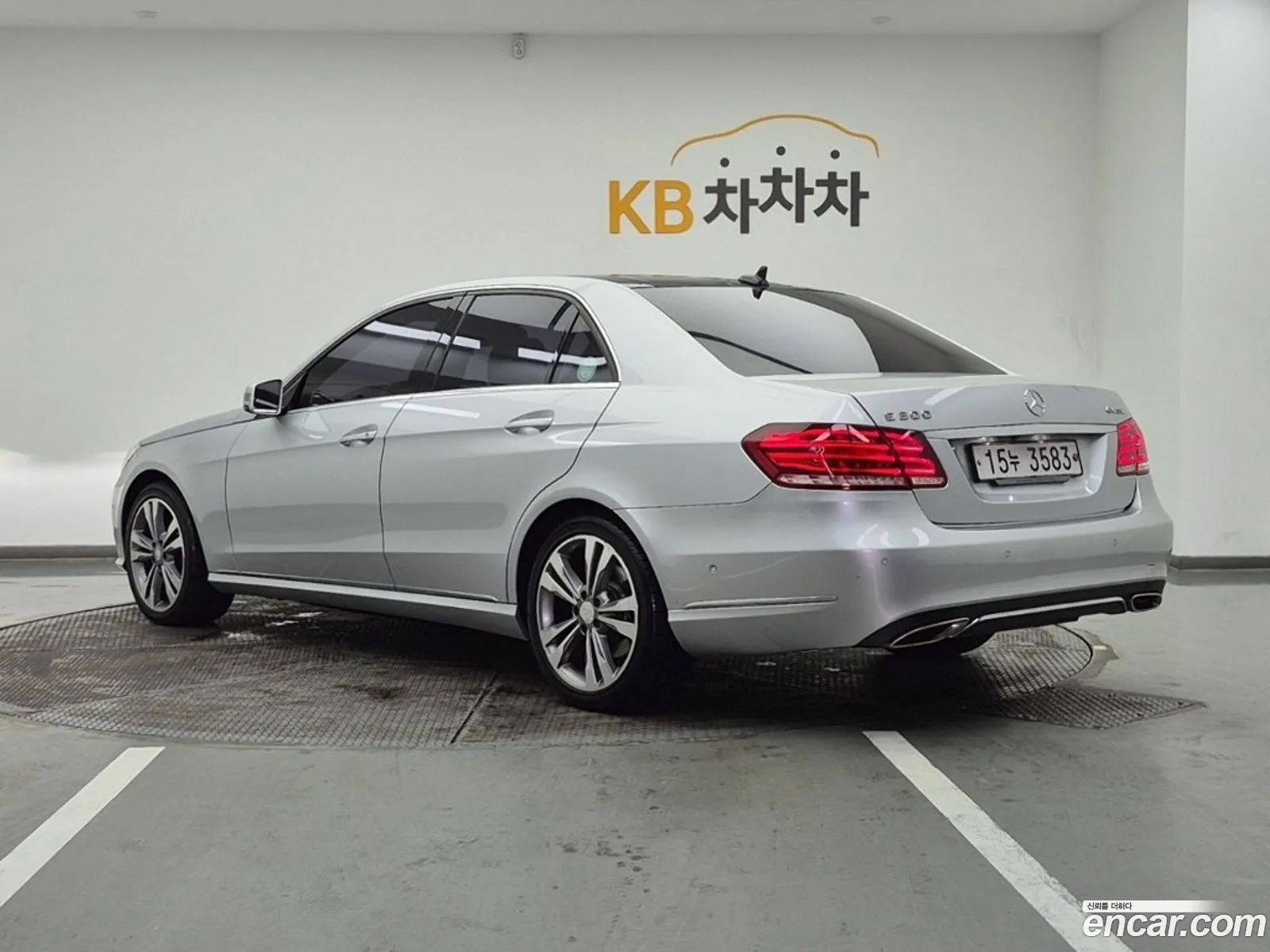 Mercedes-Benz E-Class W212 2014 — 9