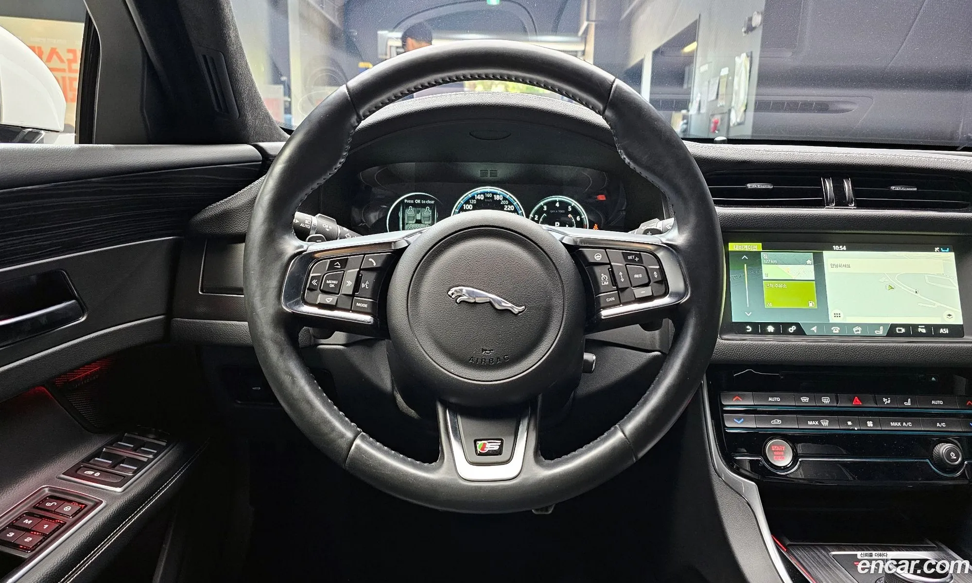 Jaguar XF 2016 SAJBA4BV0HCY31015 — 7