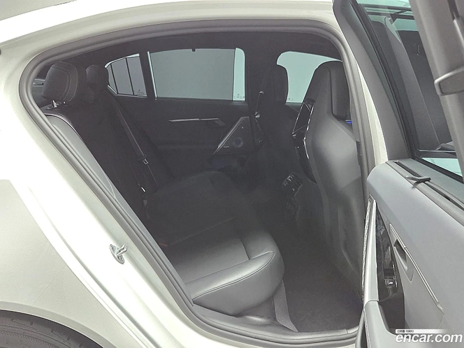 BMW M5 2025 — 7