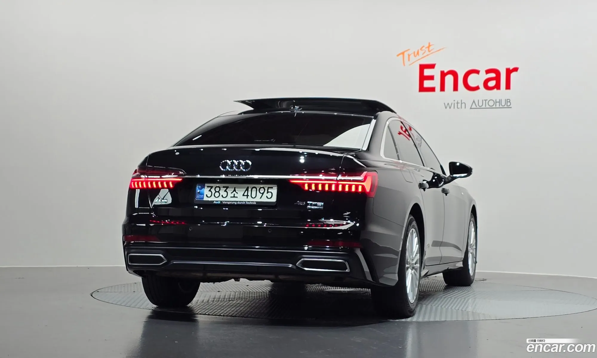 Audi A6 2021 WAUZZZF26MN009236 — 3