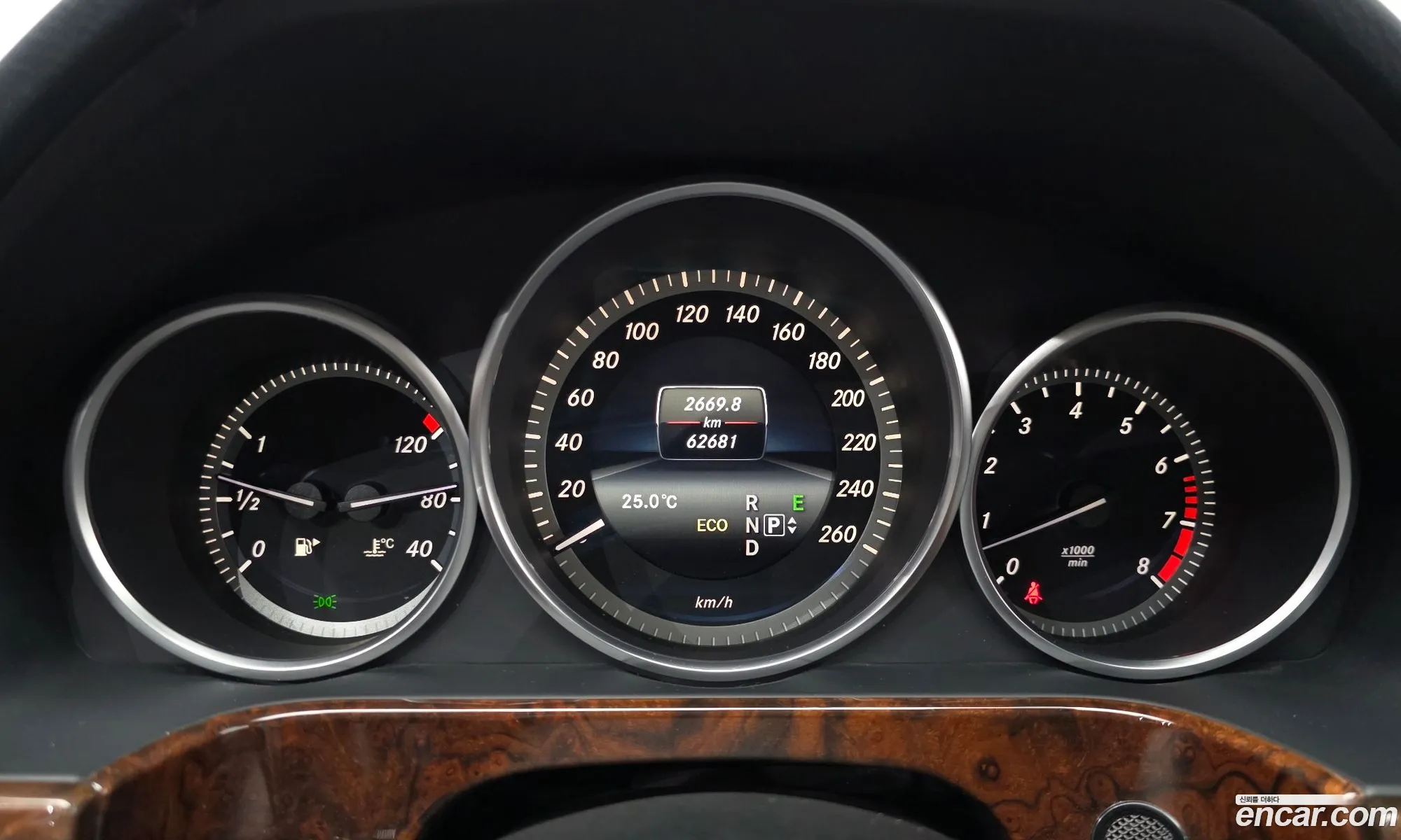 Mercedes-Benz E-Class W212 2013 WDDHF5FB6EA800011 — 14