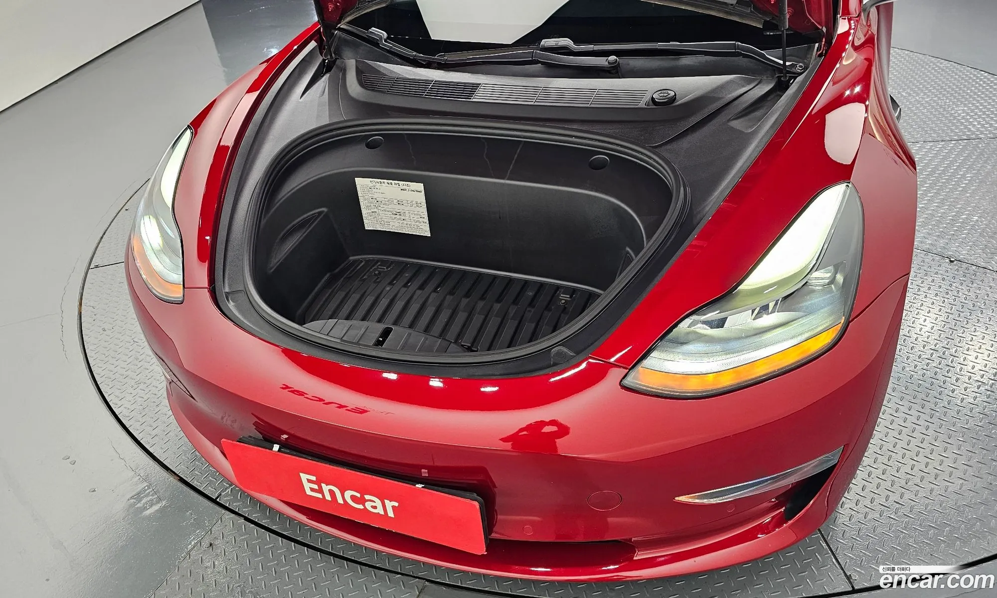 Tesla Model 3 2021 — 35