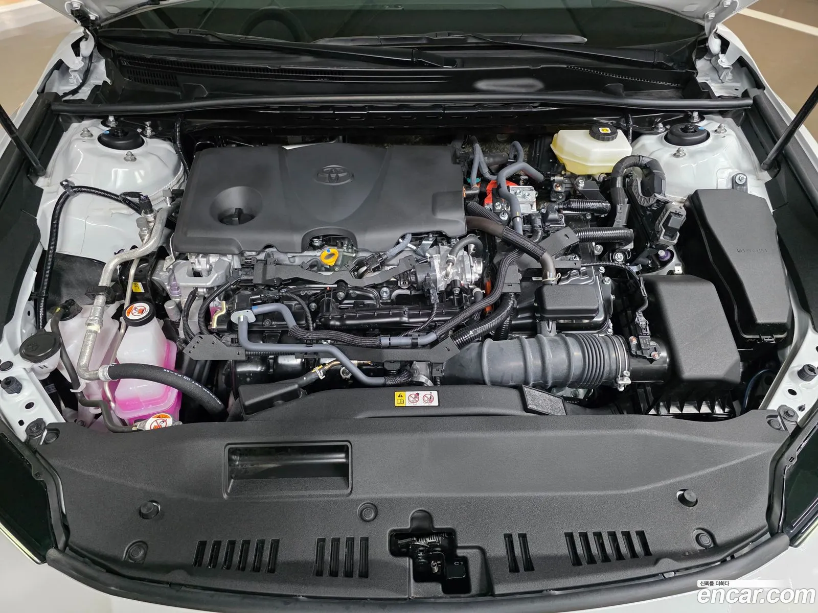 Toyota Camry 2025 — 7