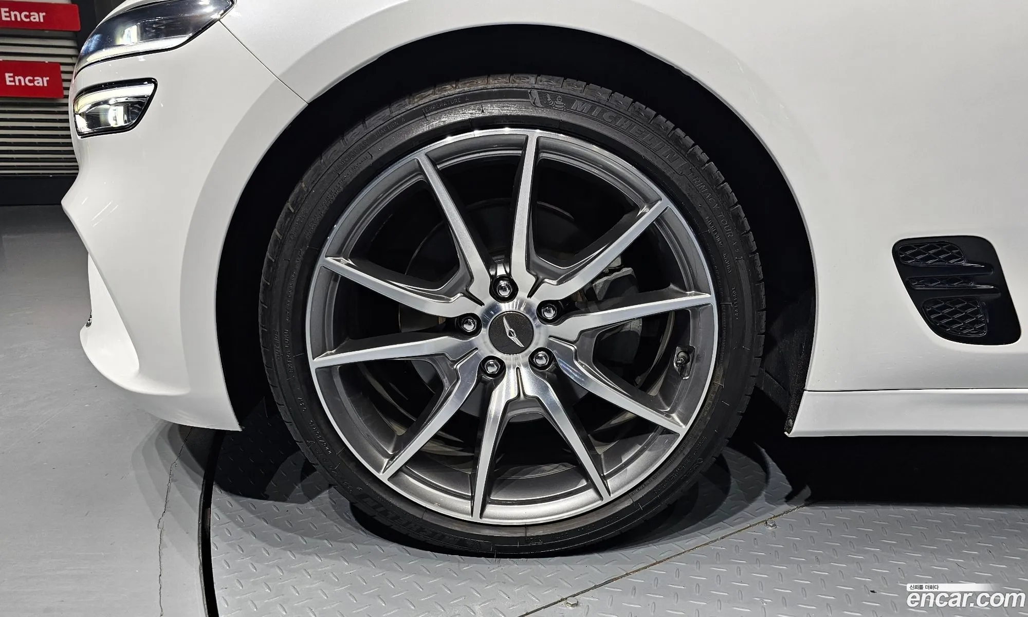Genesis G70 2021 — 8