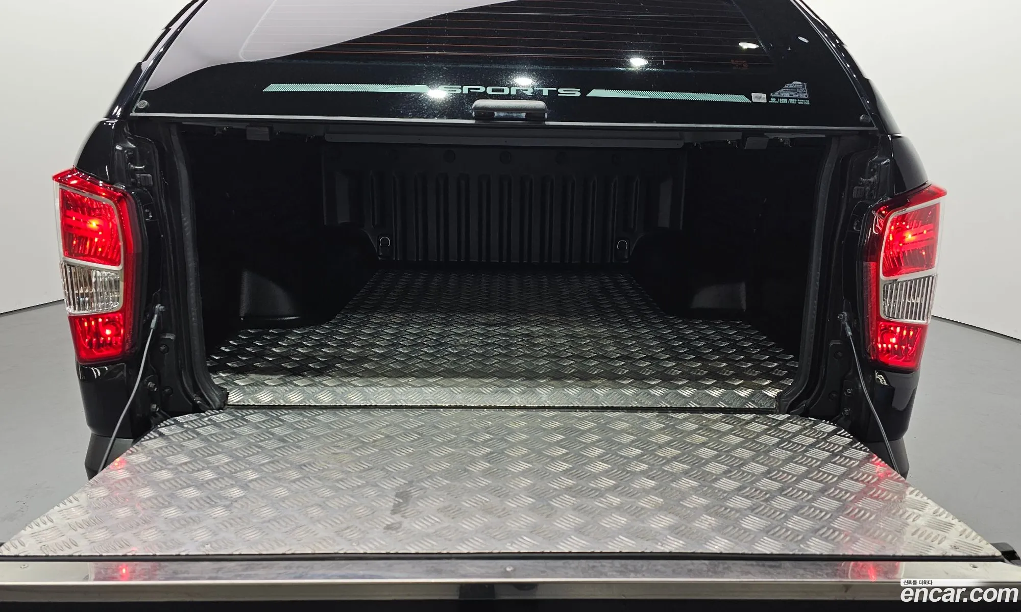 KG Mobility (SsangYong) Rexton Sports Khan 2019 — 17