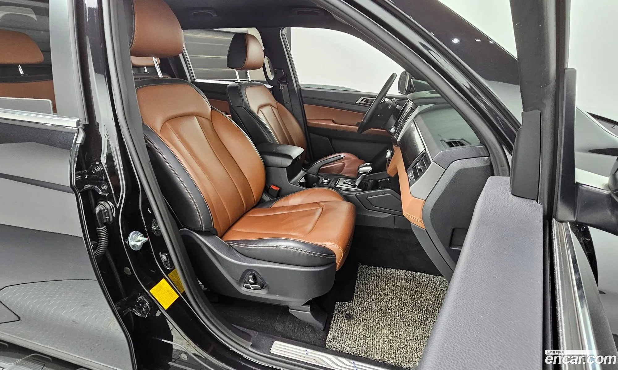 KG Mobility (SsangYong) Rexton Sports Khan 2019 — 14