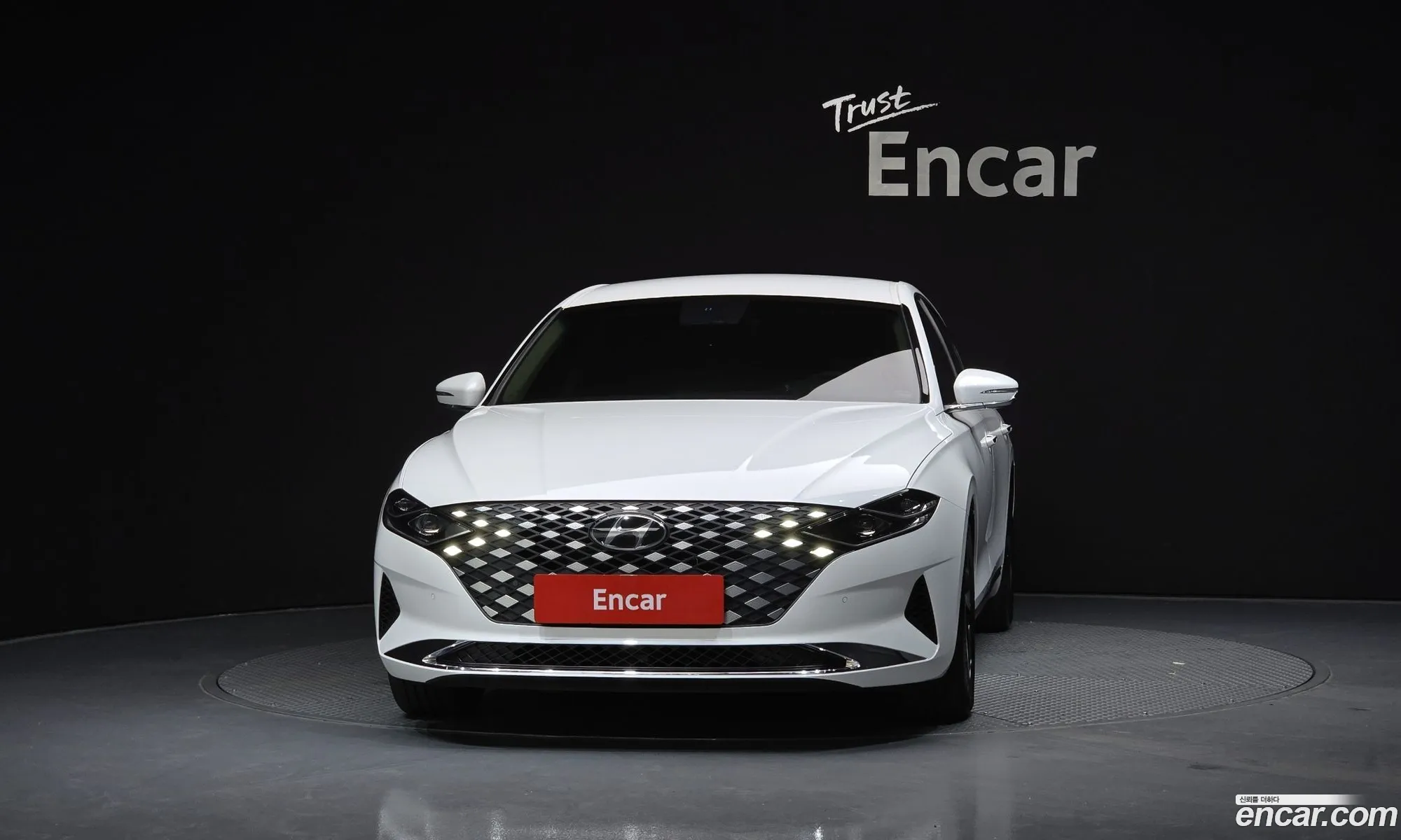 Hyundai Grandeur IG Hybrid 2020 — 4
