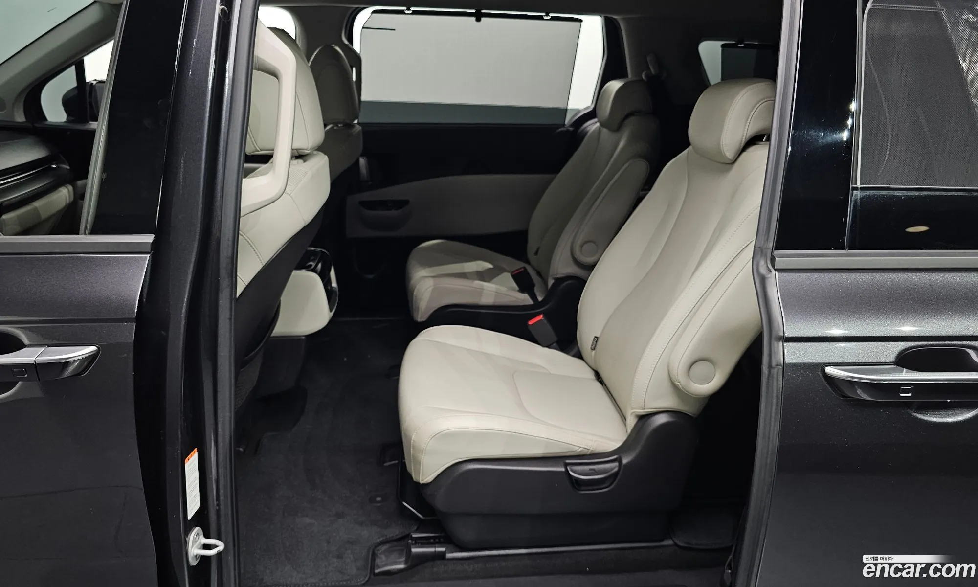Kia Carnival 2020 — 18