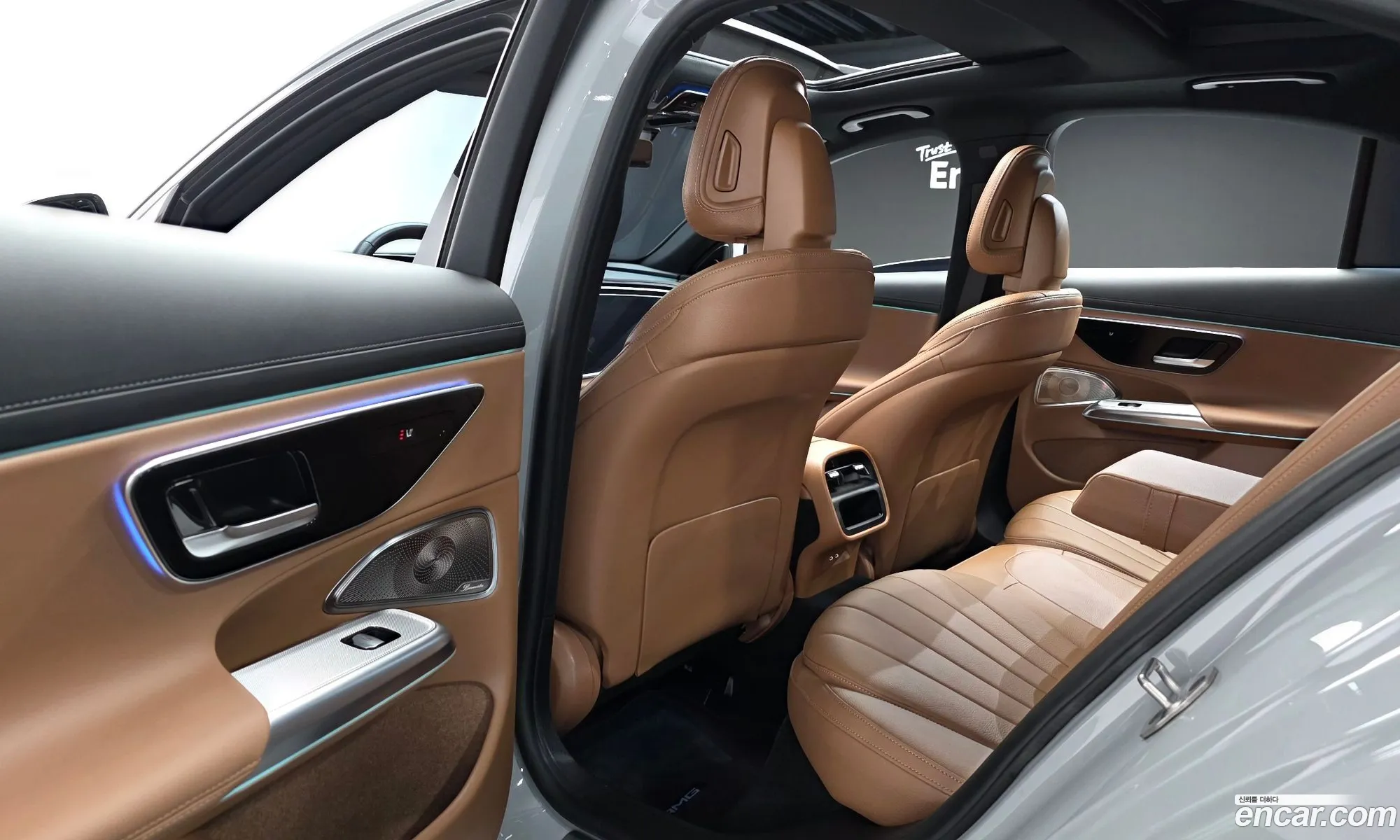 Mercedes-Benz E-Class W214 2024 — 14
