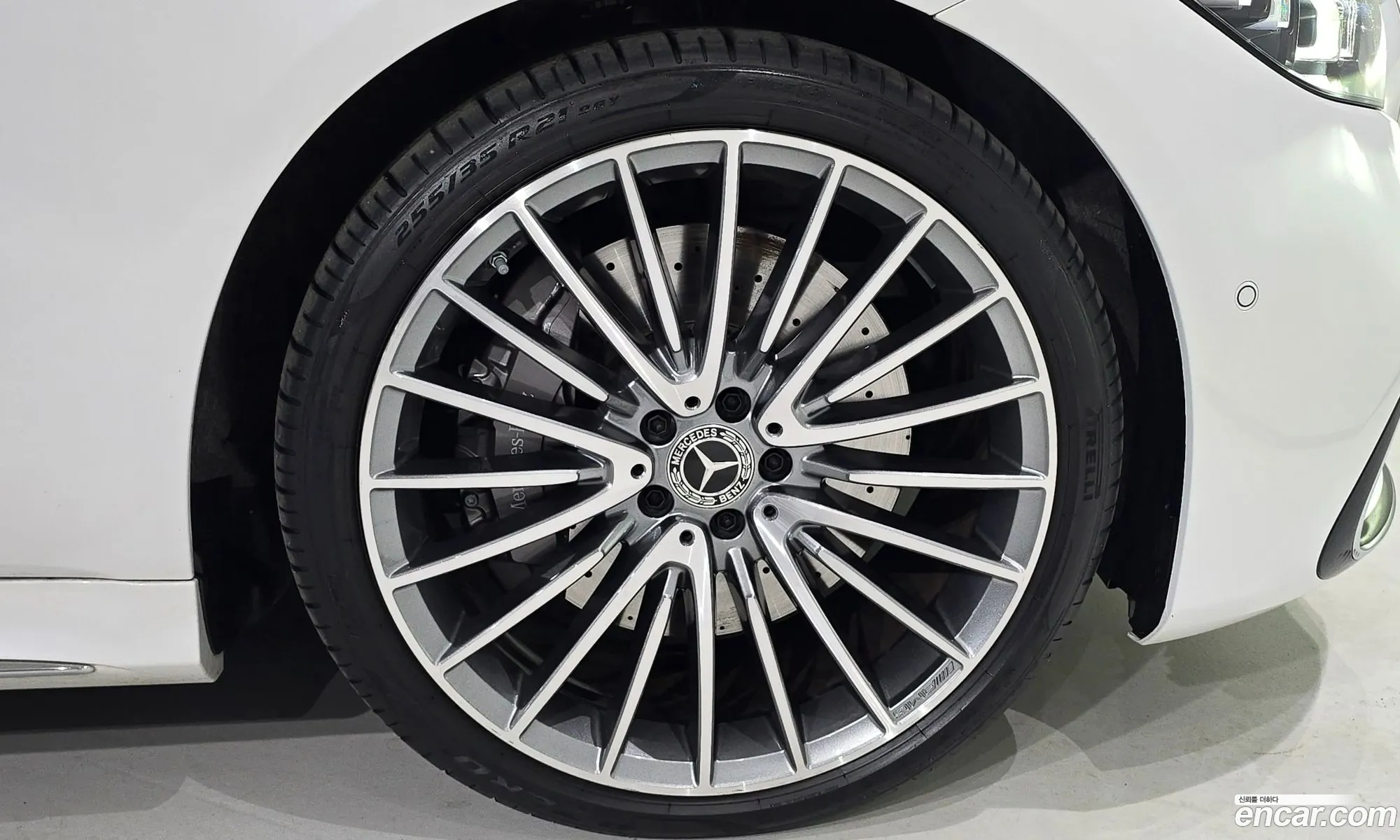 Mercedes-Benz S-Class W223 2025 — 11