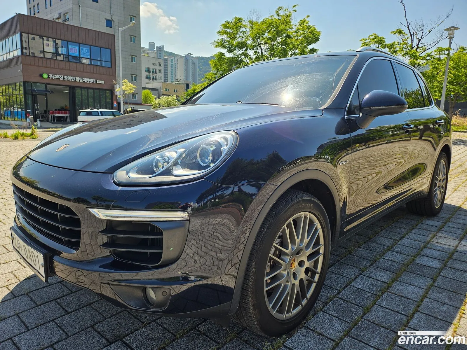 Porsche Cayenne 2016 — 12