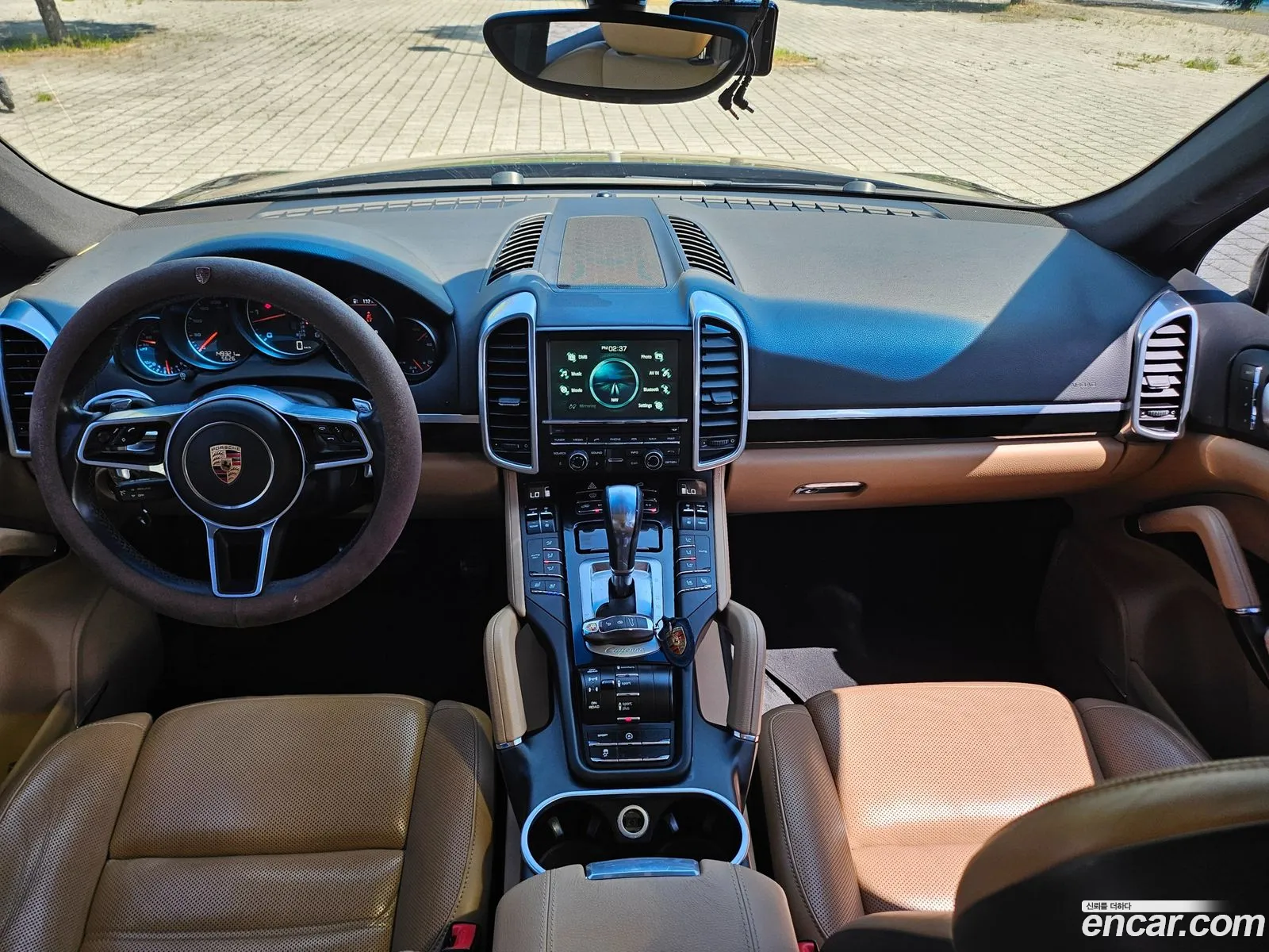 Porsche Cayenne 2016 — 15