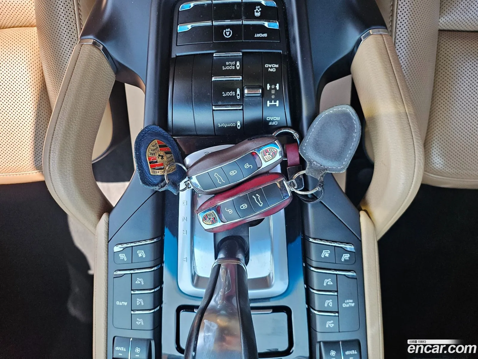 Porsche Cayenne 2016 — 18