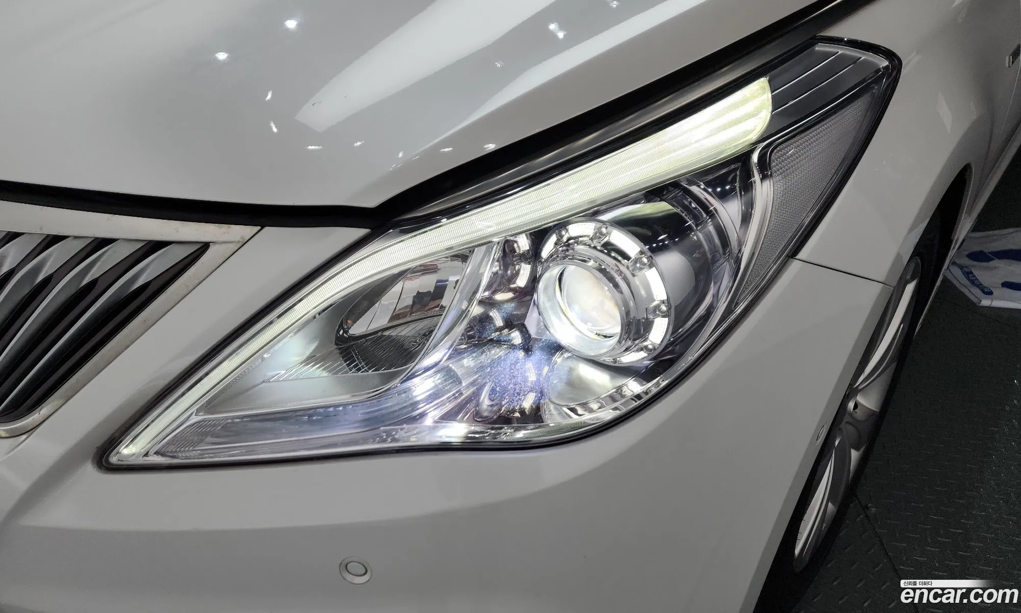 Hyundai Grandeur HG 2012 — 27