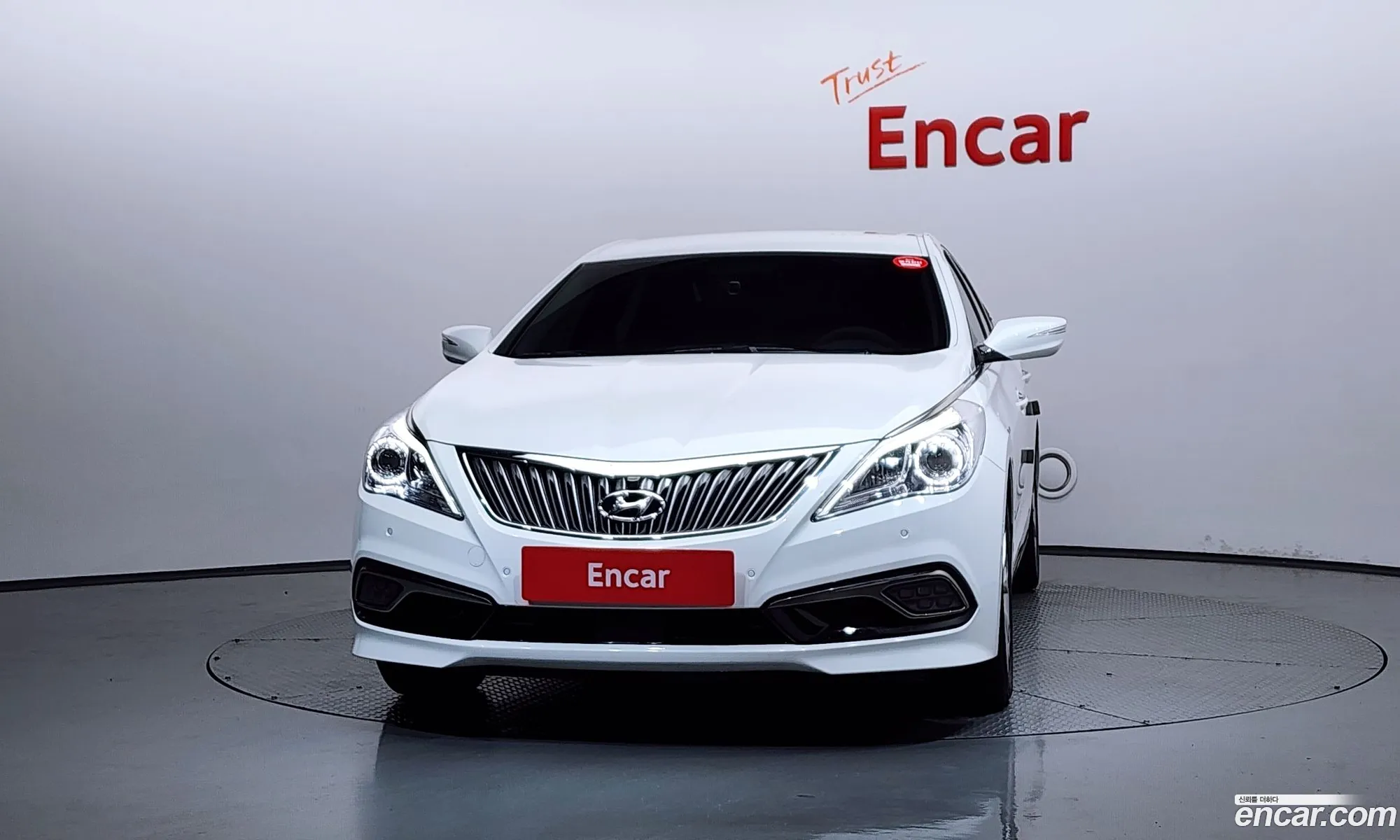 Hyundai Grandeur HG 2012 — 17