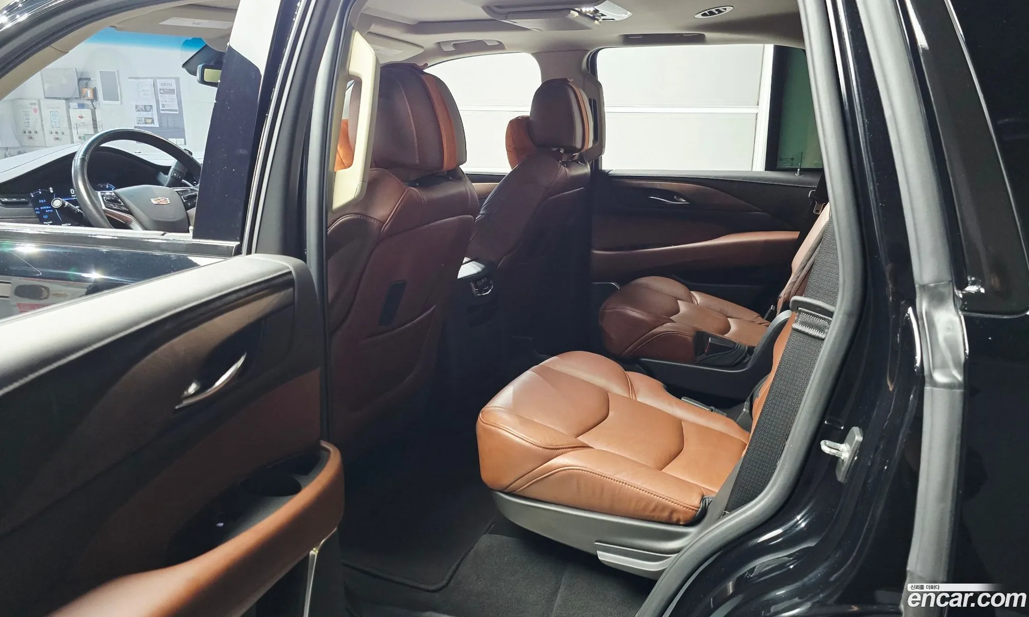 Cadillac Escalade 2019 — 13