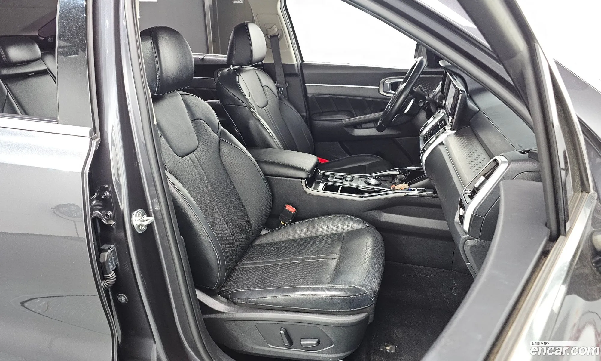 Kia Sorento 2020 KNARH81BGMA011320 — 4