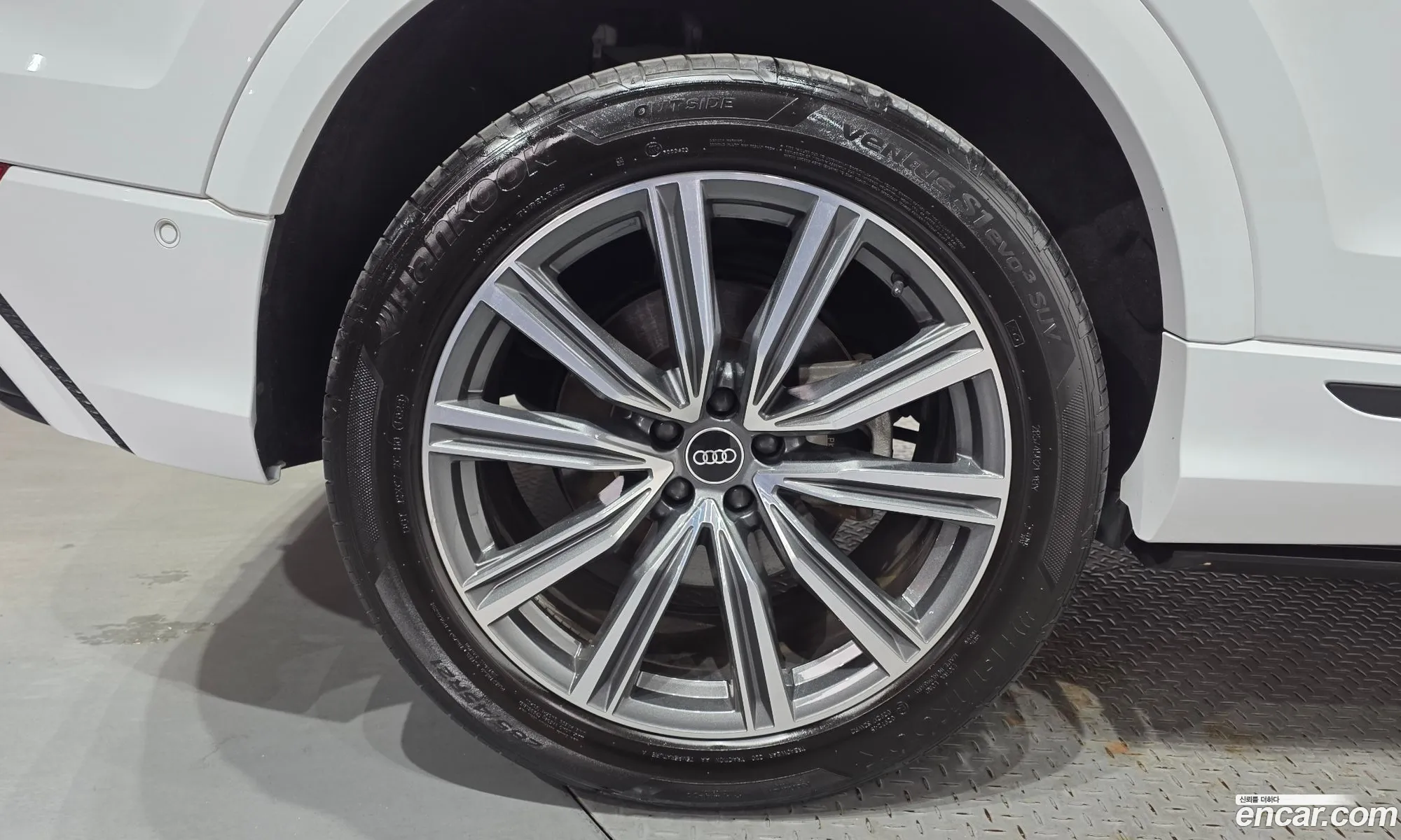 Audi Q8 2021 — 10