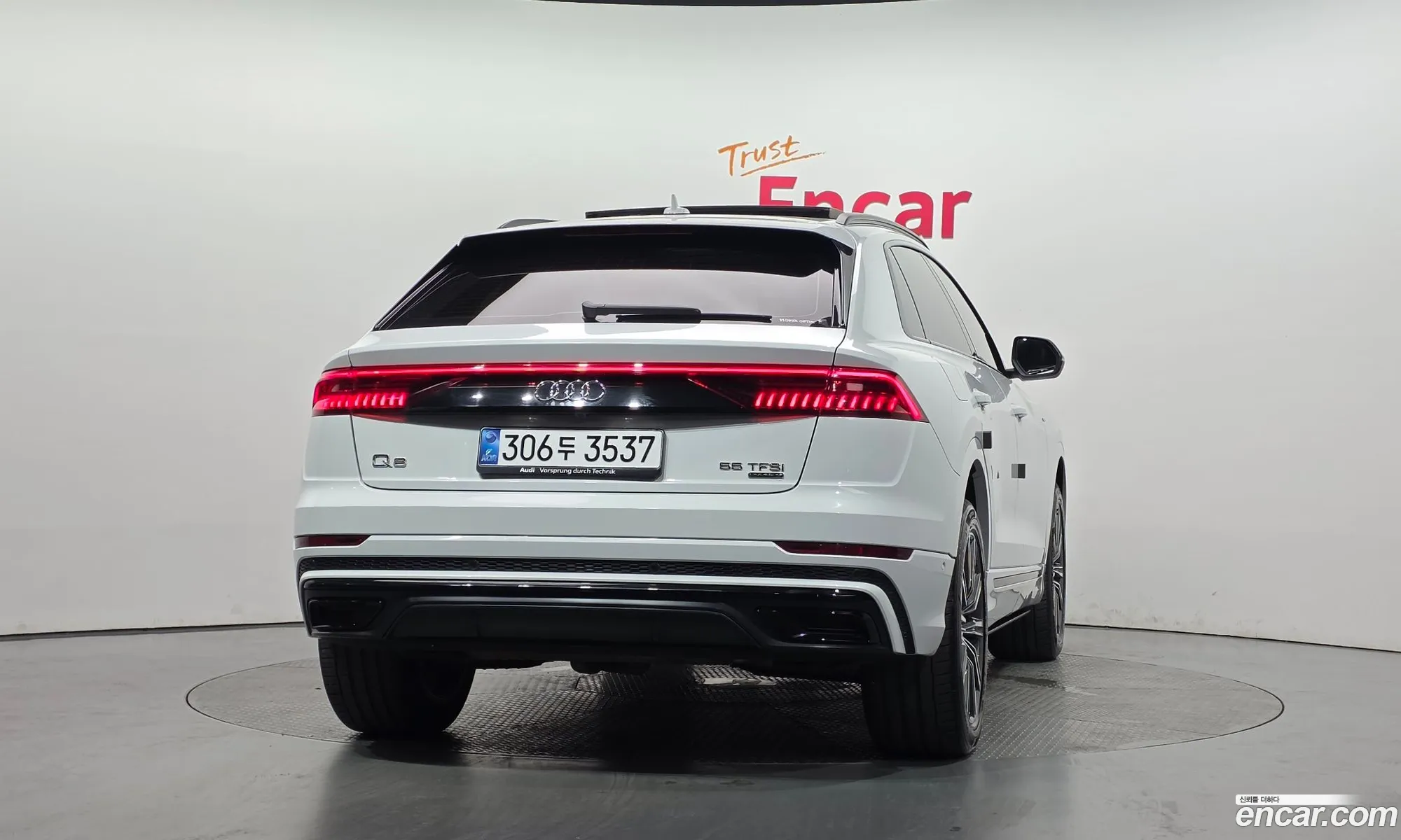 Audi Q8 2021 — 20
