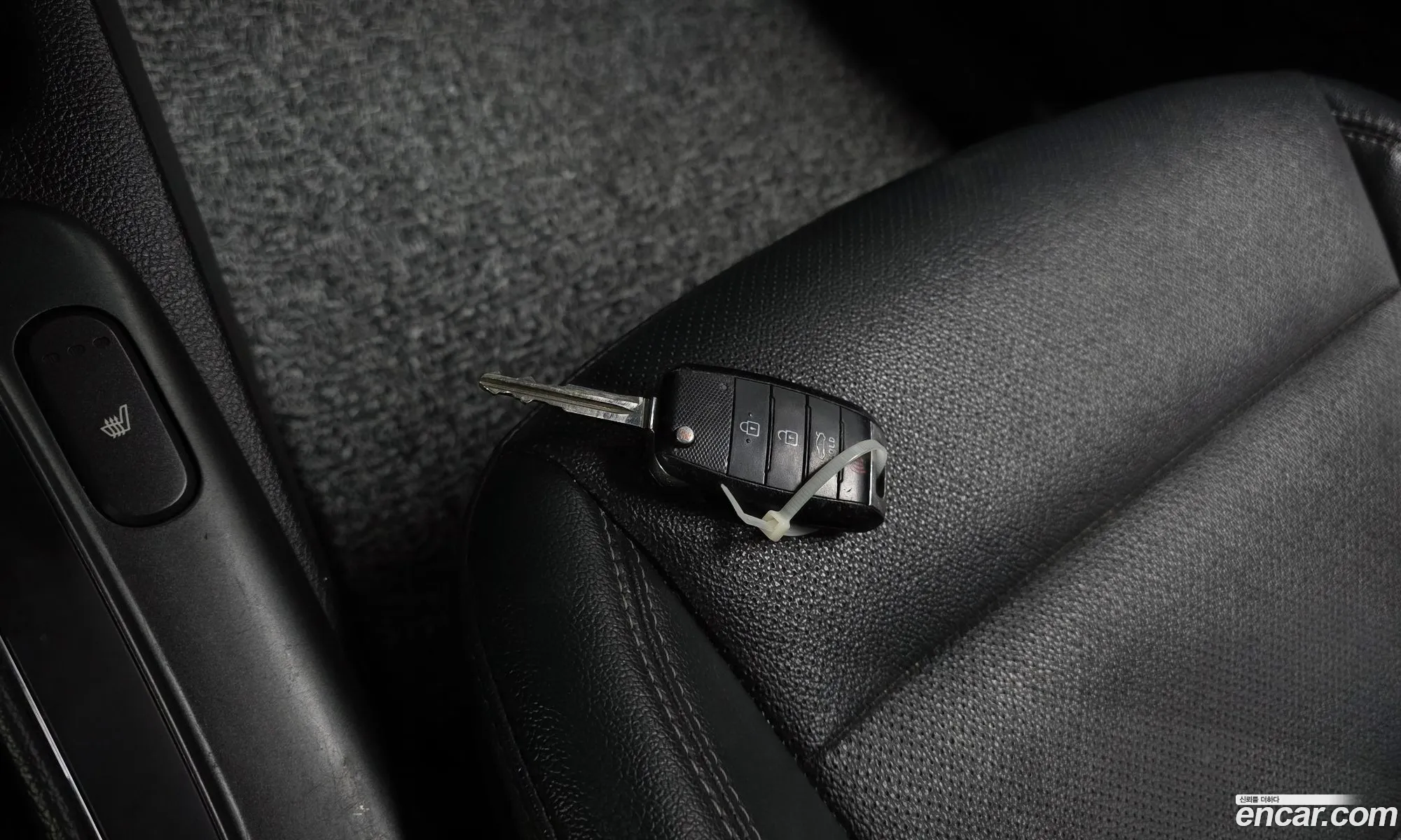 Kia K3 2014 — 30