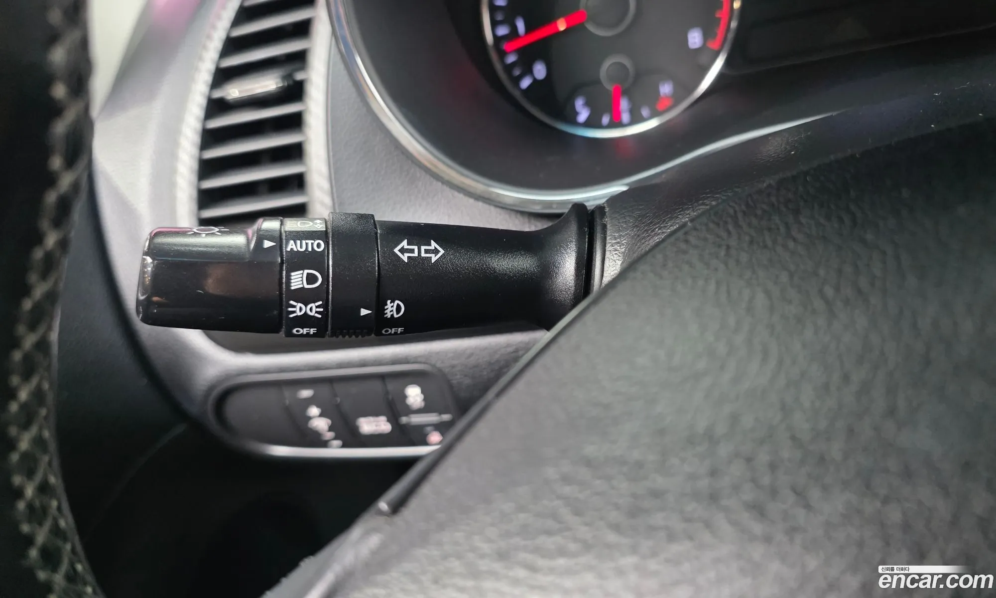Kia K3 2014 — 19