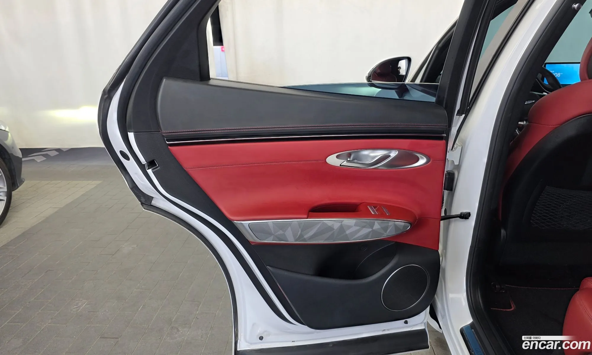 Genesis GV70 2022 — 34