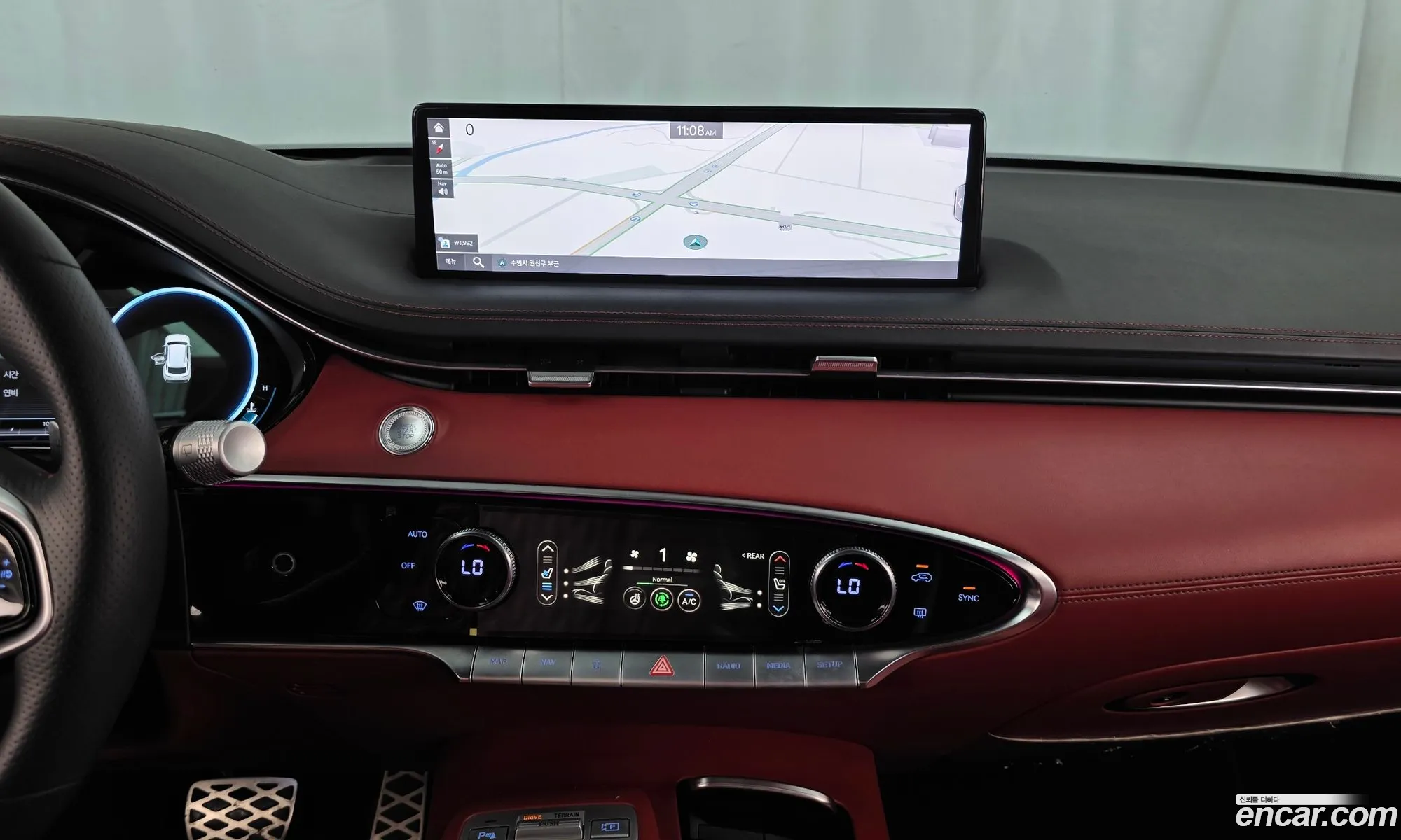 Genesis GV70 2022 — 28