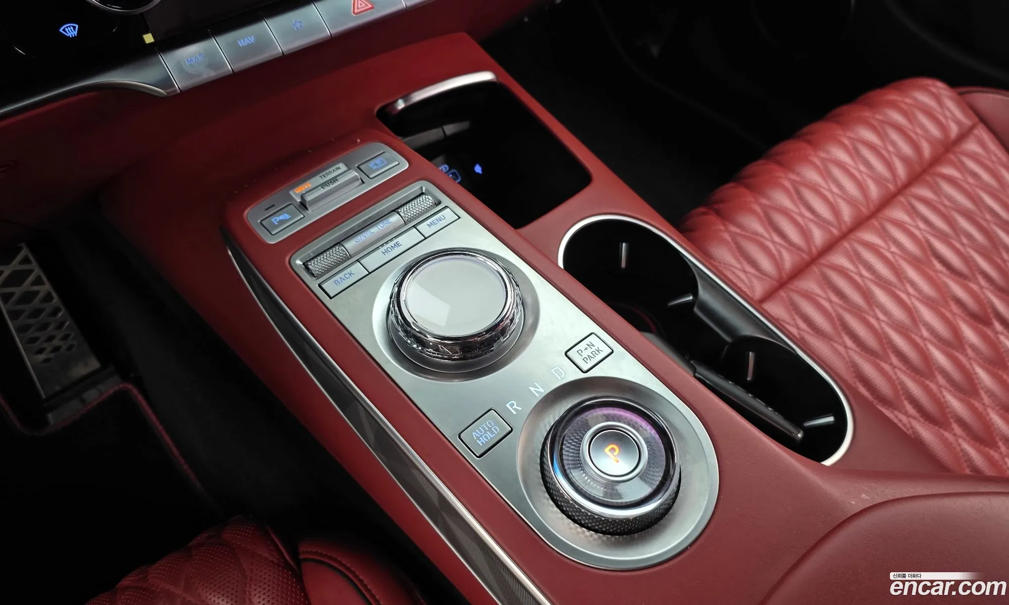 Genesis GV70 2022 — 22