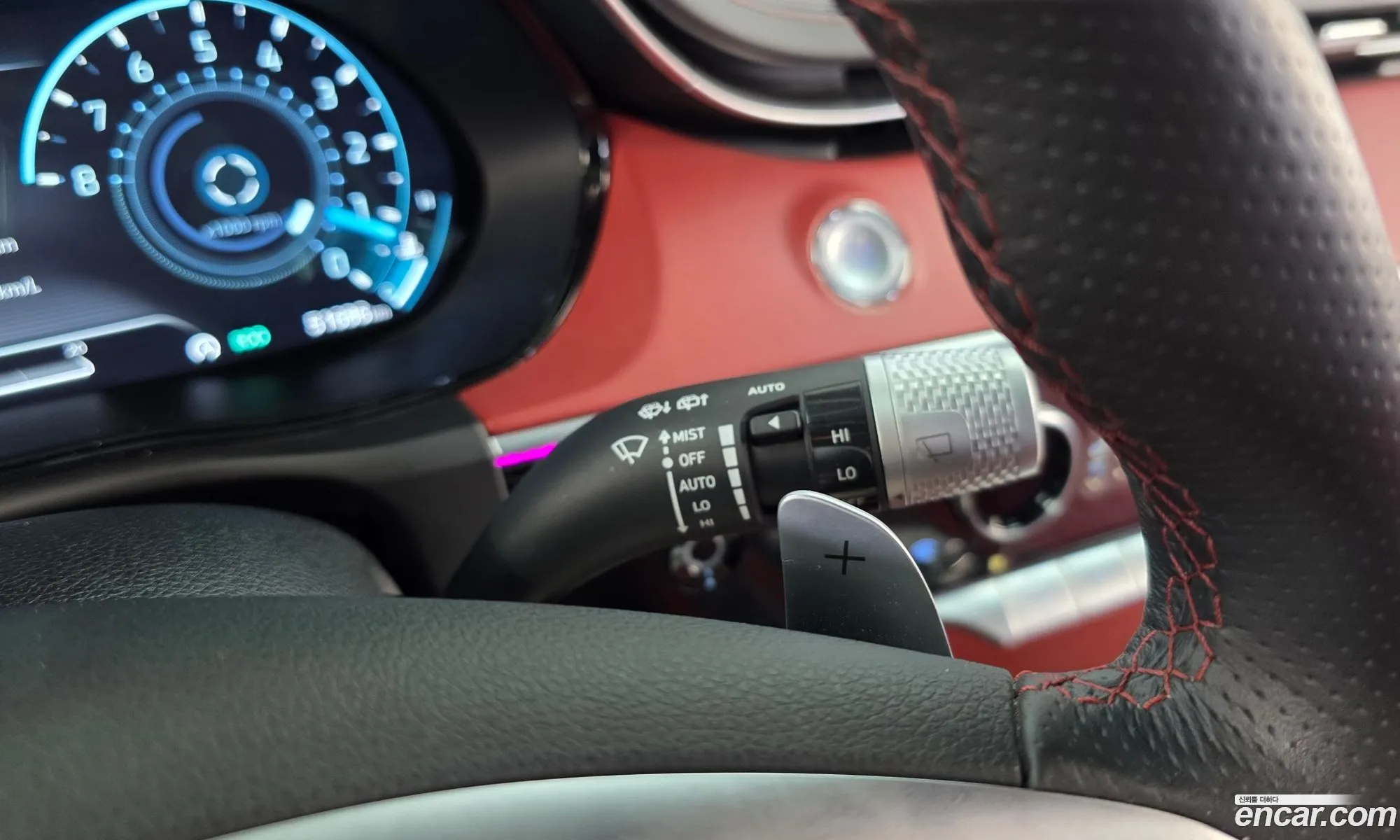 Genesis GV70 2022 — 21