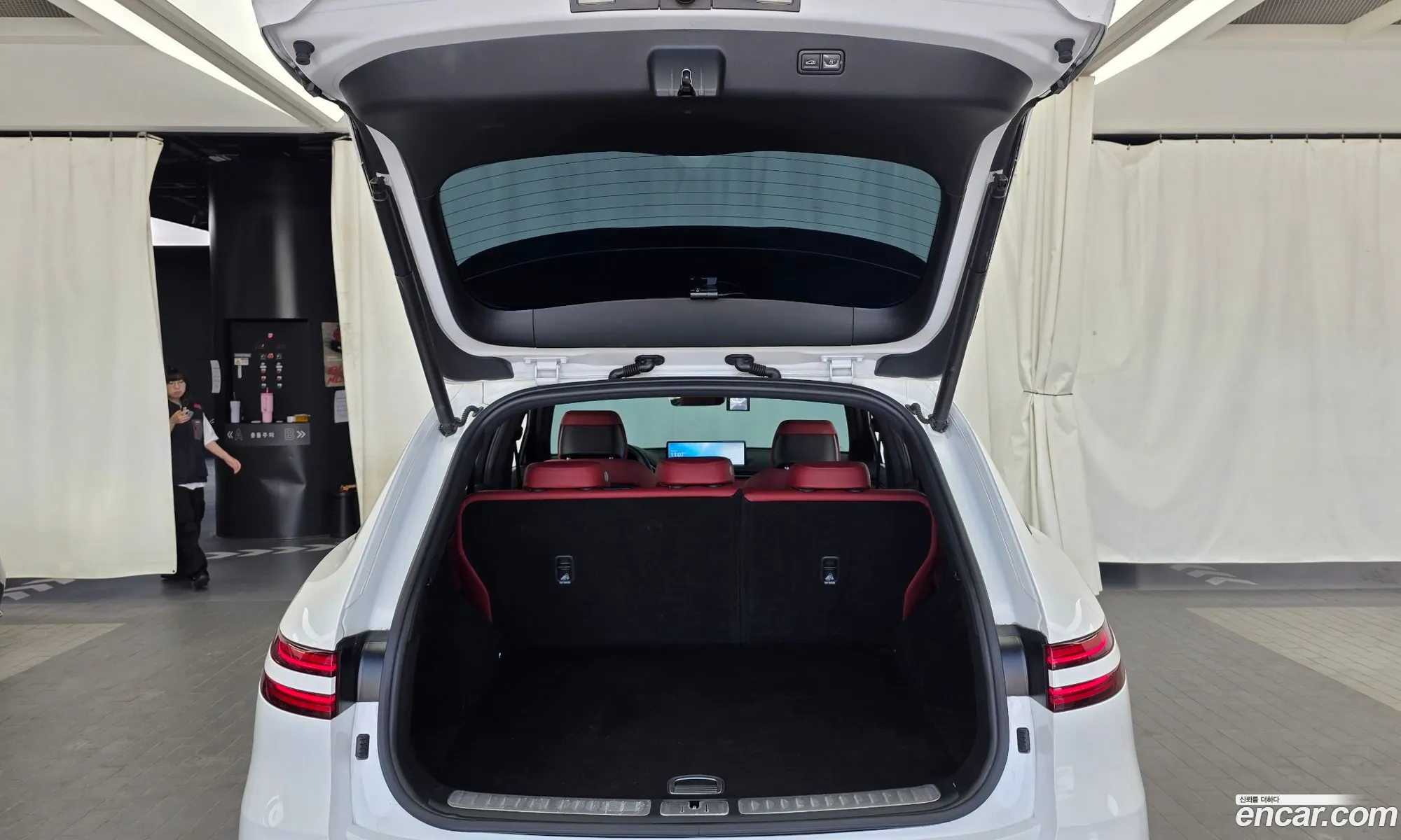 Genesis GV70 2022 — 17