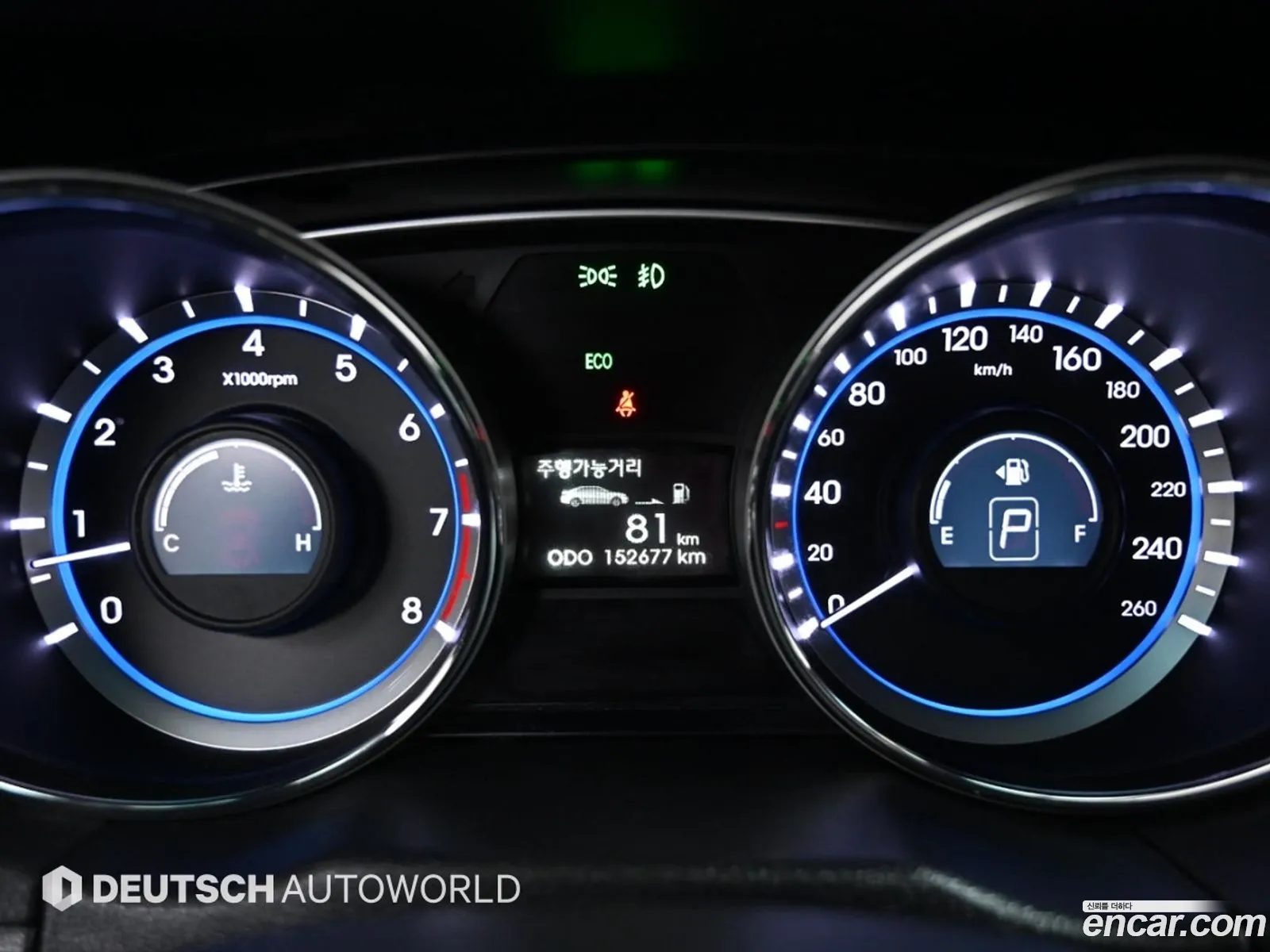 Hyundai YF Sonata 2012 — 19