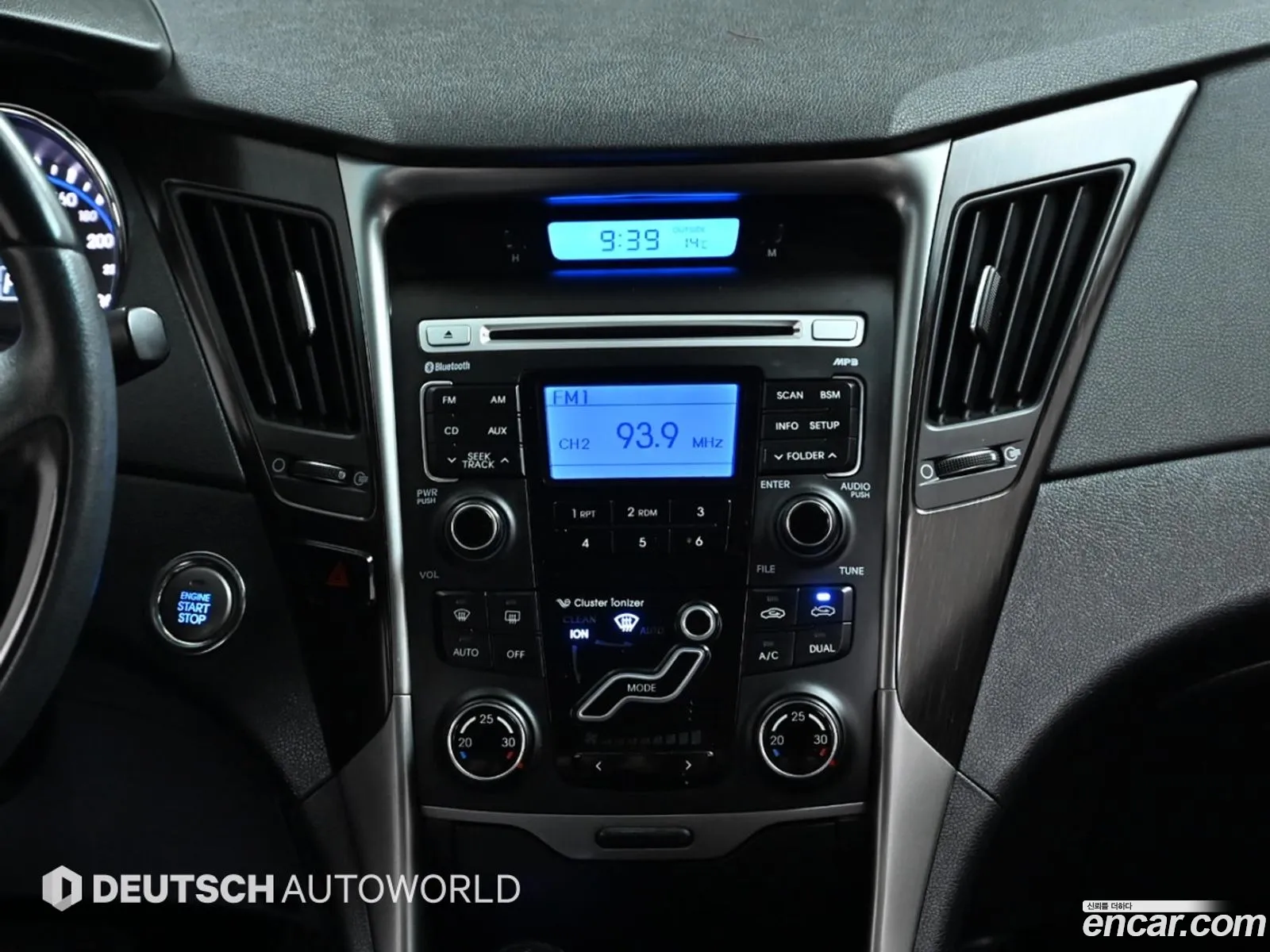 Hyundai YF Sonata 2012 — 14