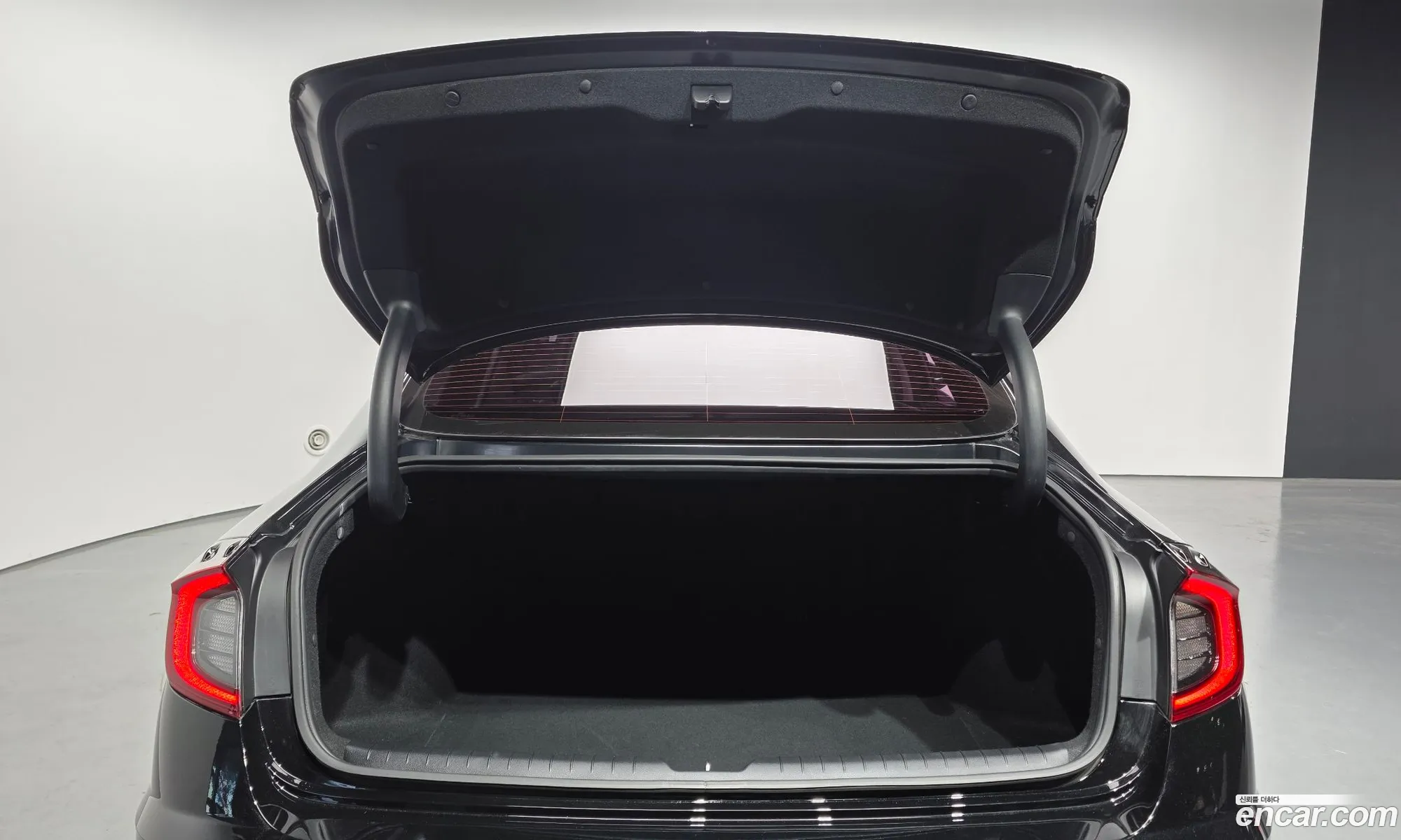 Hyundai Sonata Hybrid 2022 — 15