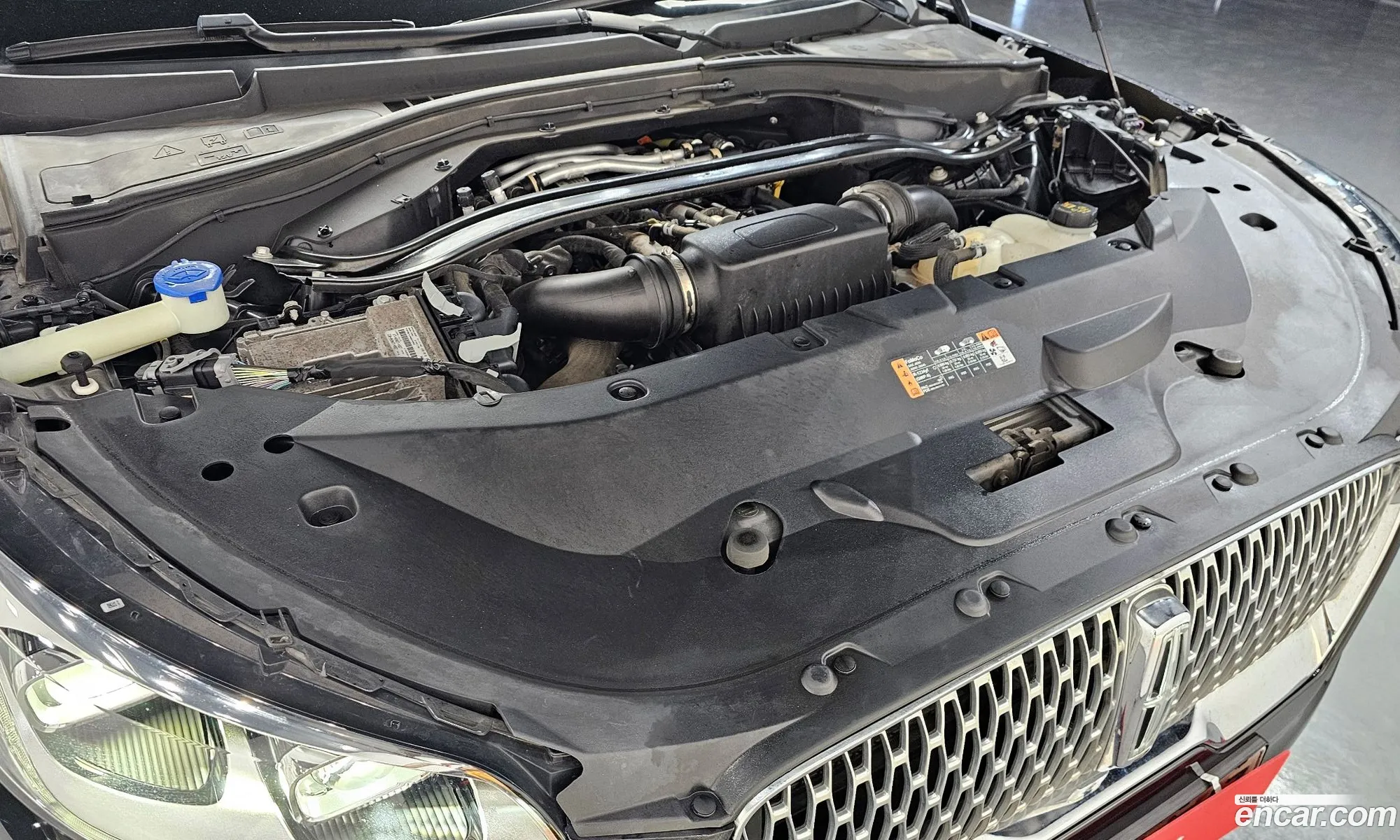 Lincoln Aviator 2021 5LM5J7XC9MGL08656 — 3