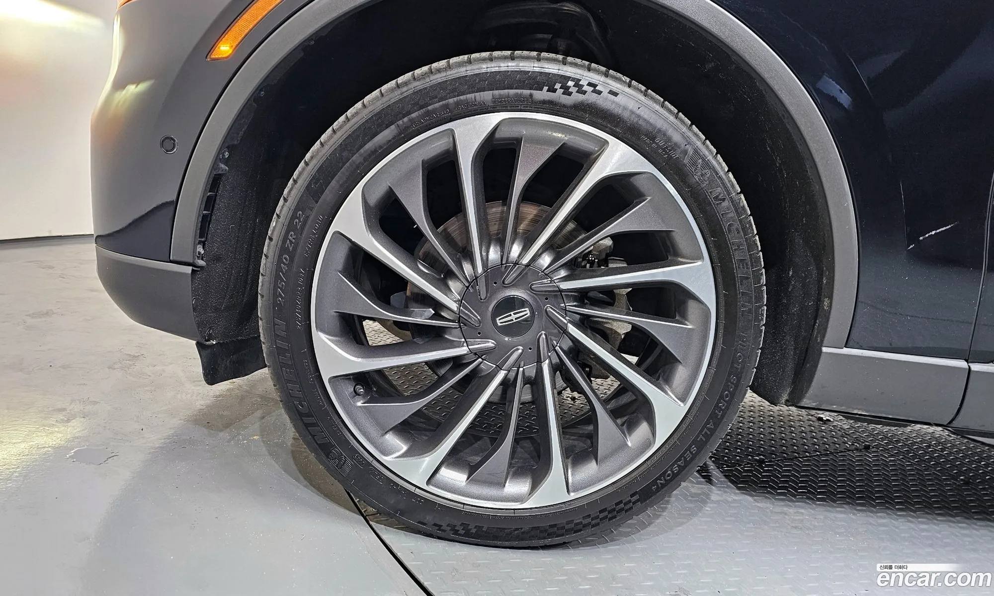 Lincoln Aviator 2021 5LM5J7XC9MGL08656 — 13