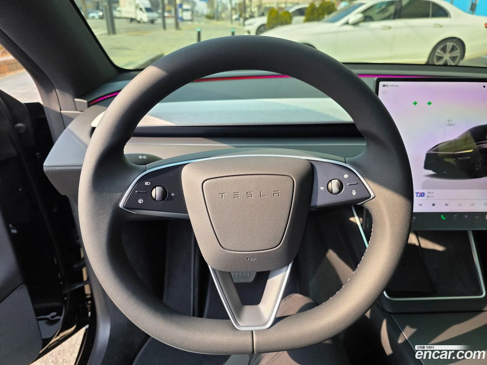 Tesla Model Y 2026 — 3