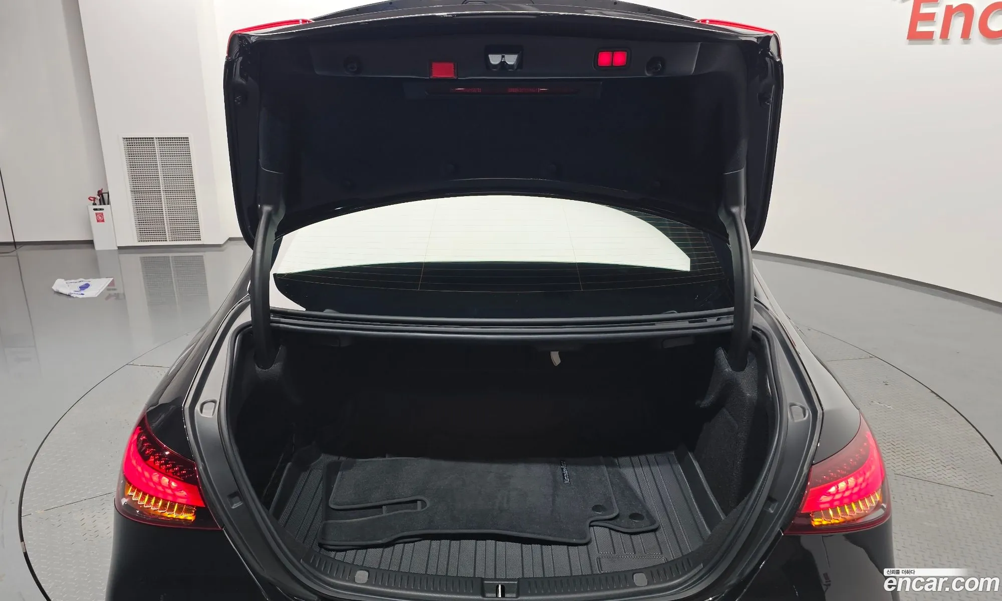 Mercedes-Benz E-Class W213 2022 — 15