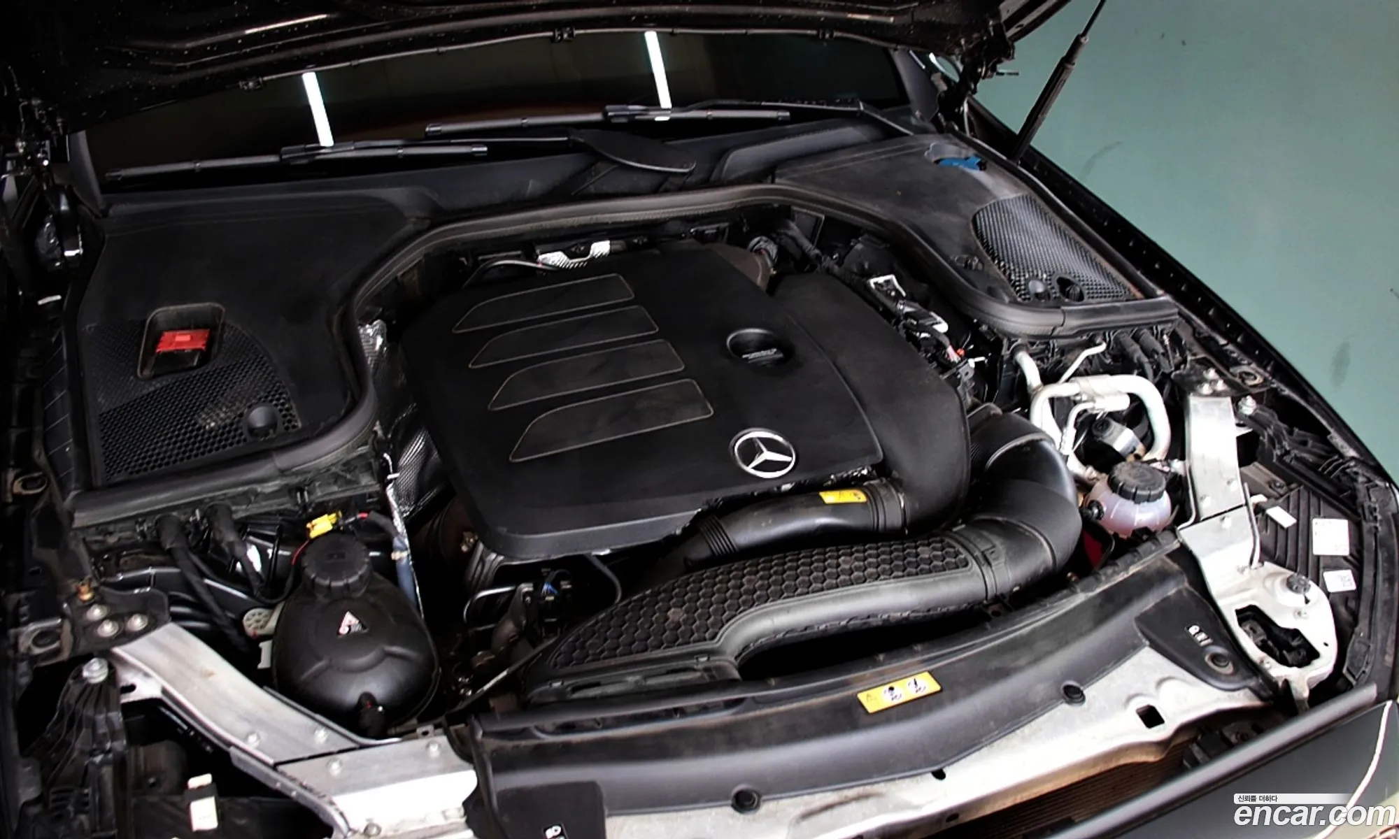 Mercedes-Benz E-Class W213 2023 — 13