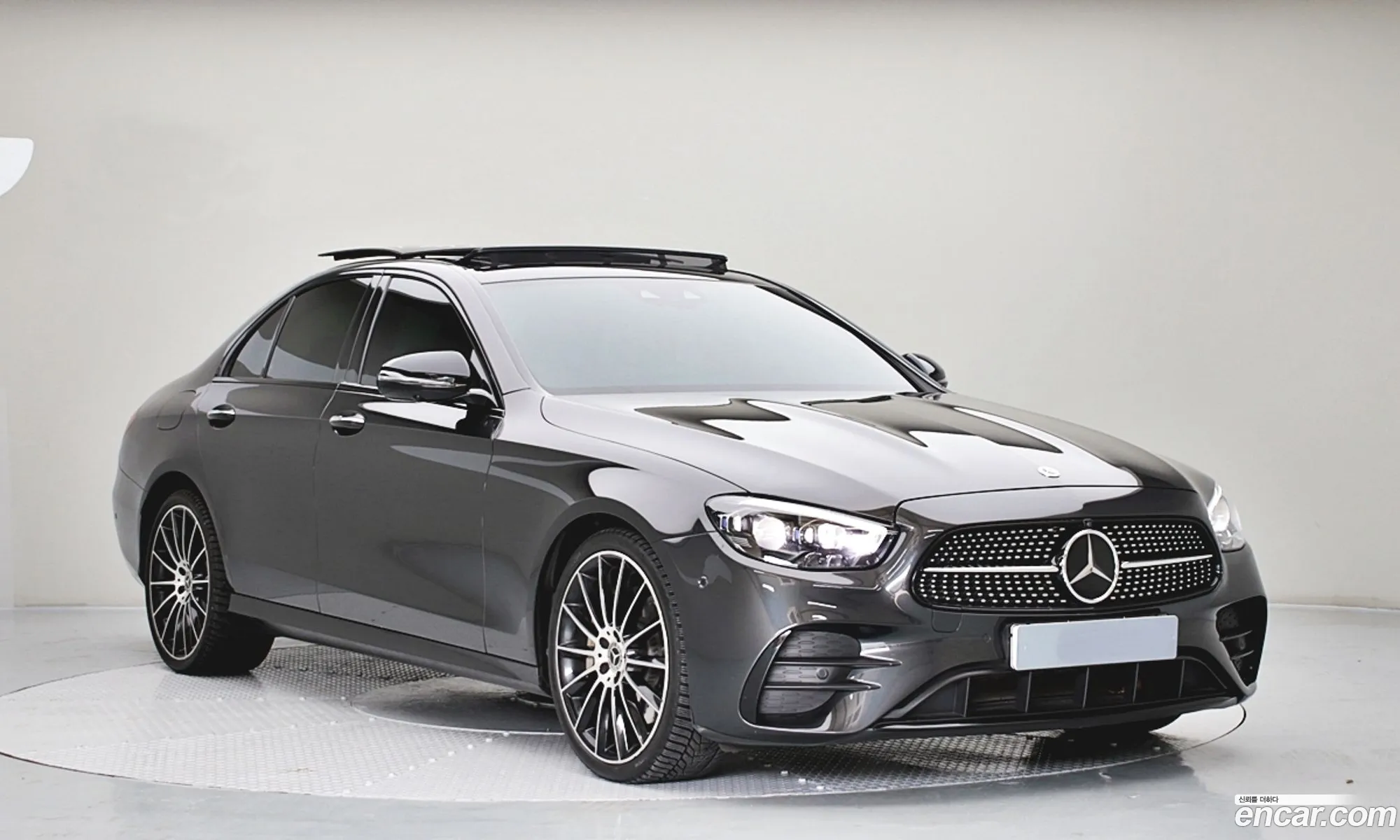 Mercedes-Benz E-Class W213 2023 — 11