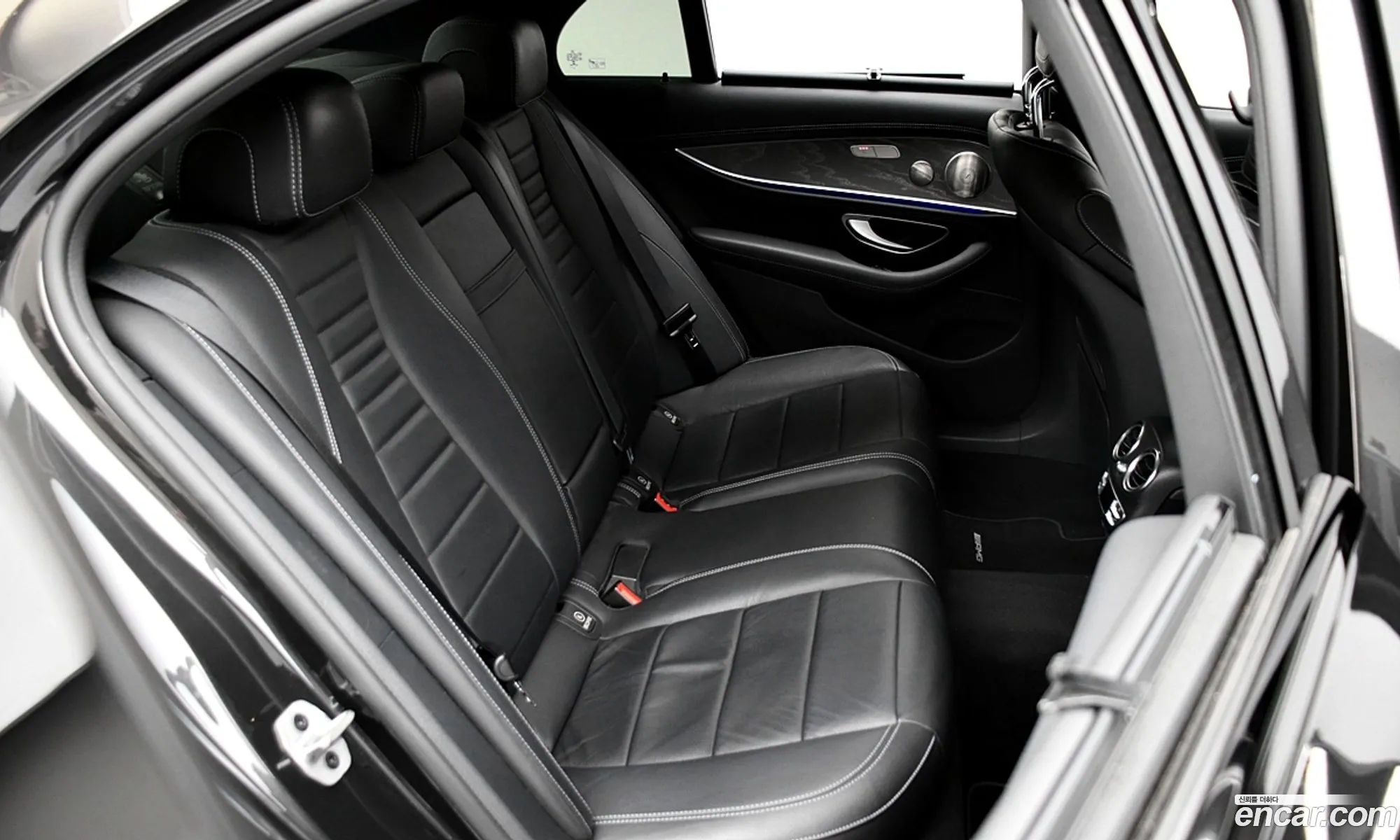 Mercedes-Benz E-Class W213 2023 — 17