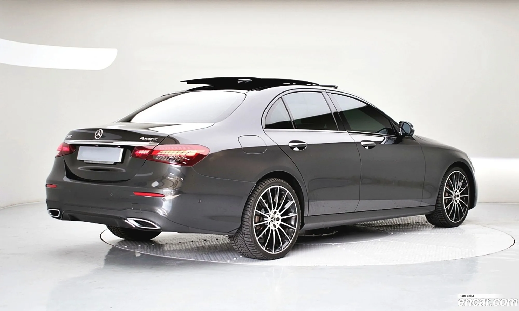 Mercedes-Benz E-Class W213 2023 — 15
