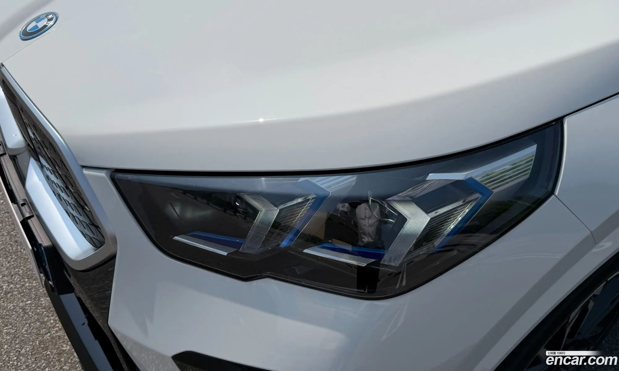 BMW iX2 2024 — 17
