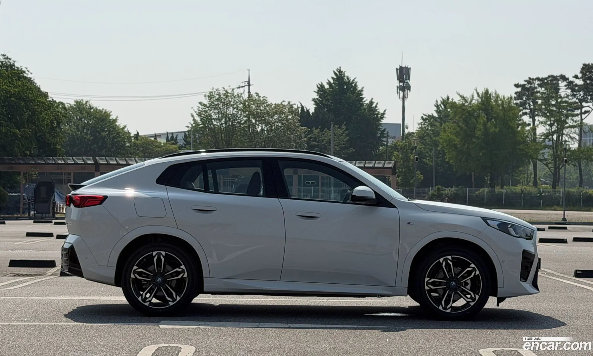 BMW iX2 2024 — 10