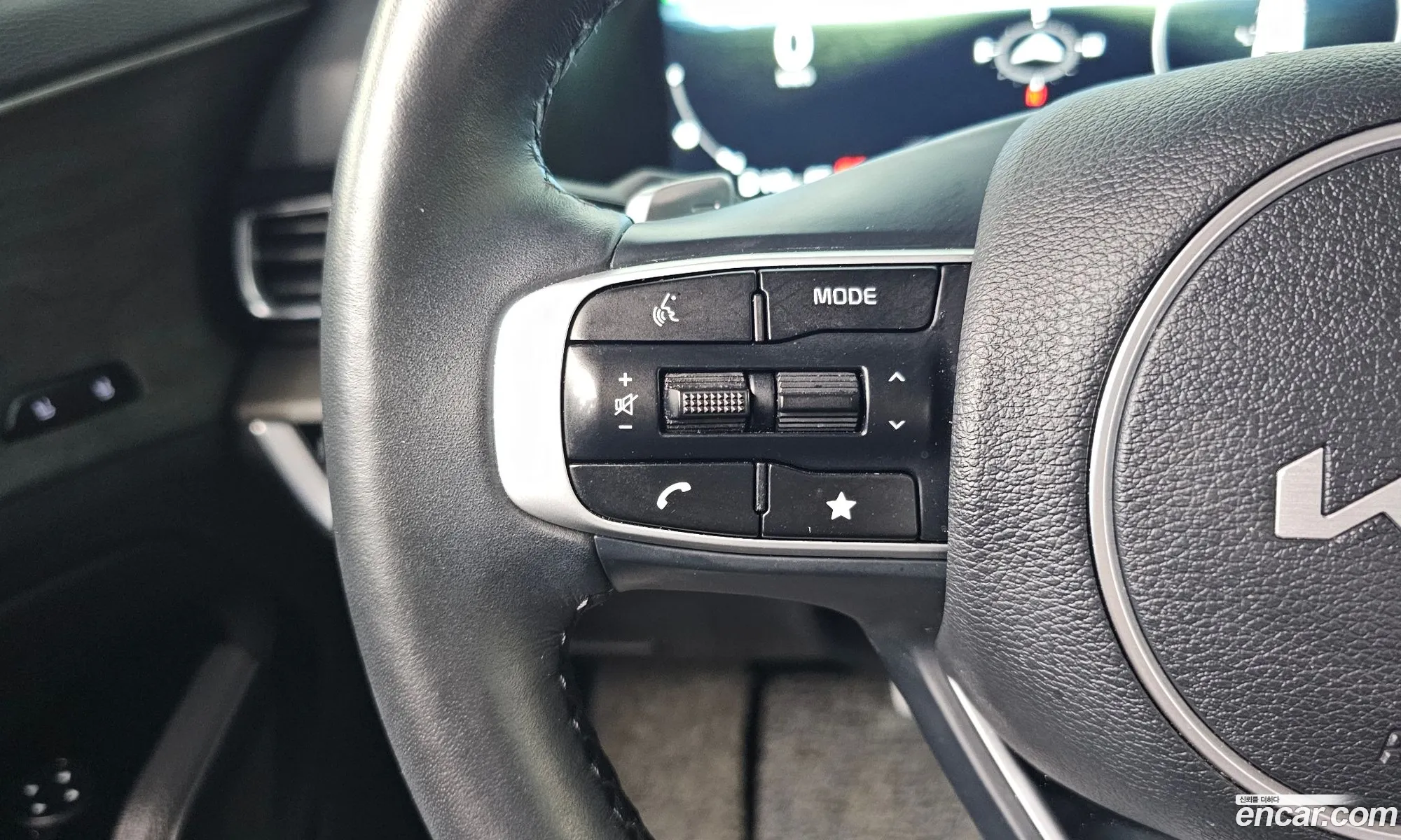 Kia Sportage Hybrid 2023 — 25