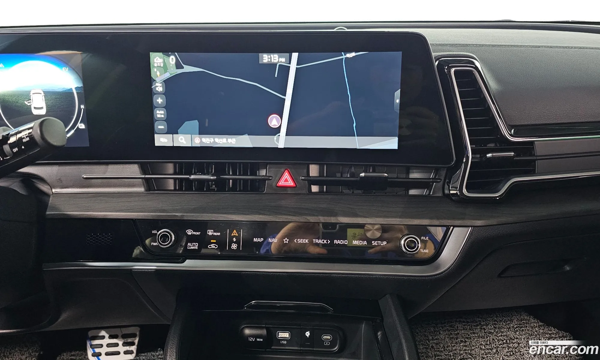 Kia Sportage Hybrid 2023 — 30