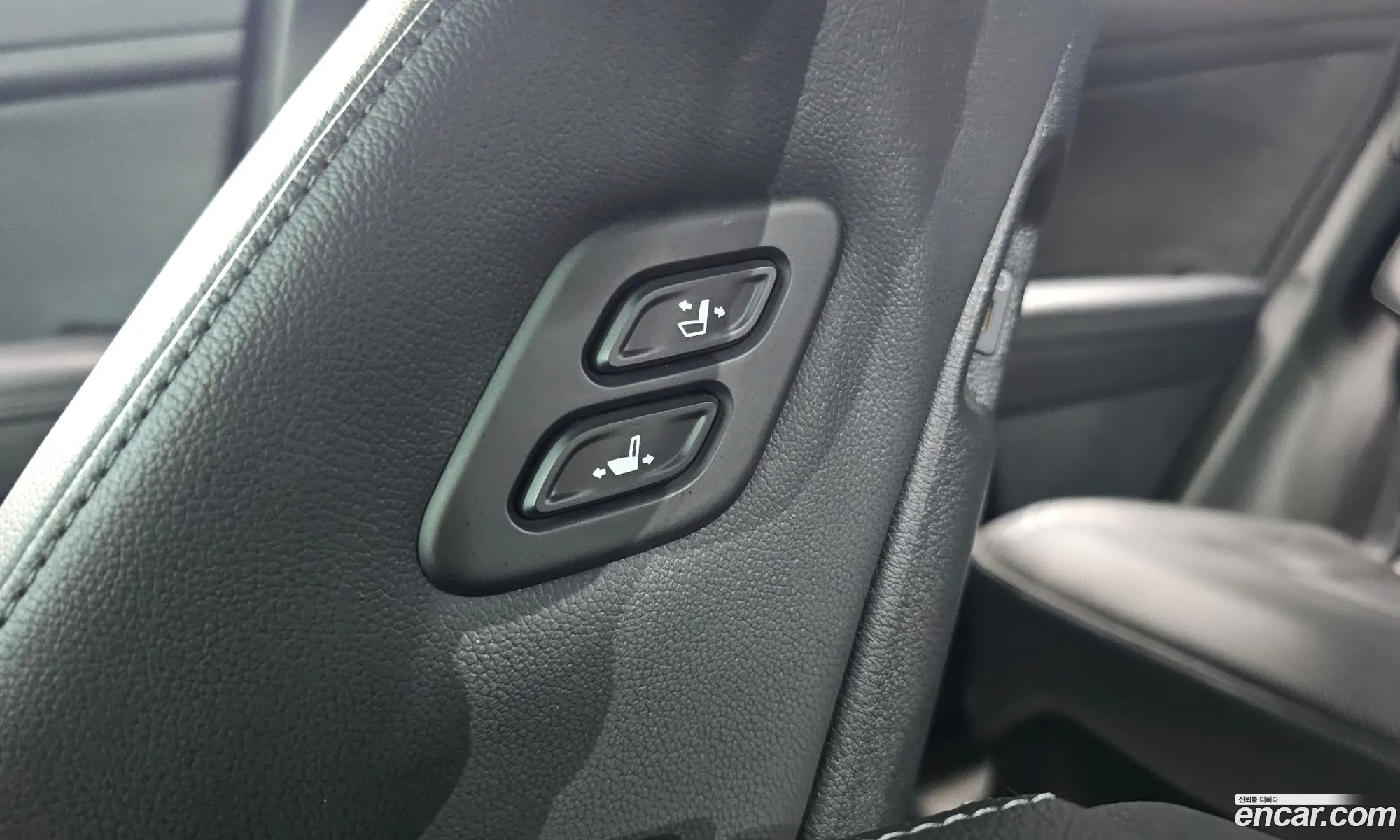 Kia Sportage Hybrid 2023 — 12