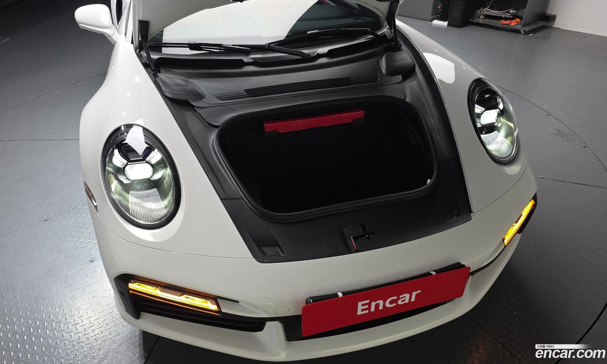Porsche 911 2024 — 36