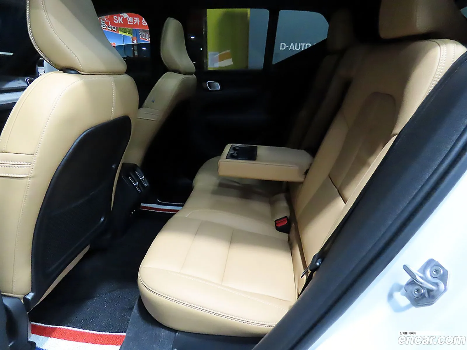 Volvo XC40 2021 — 9