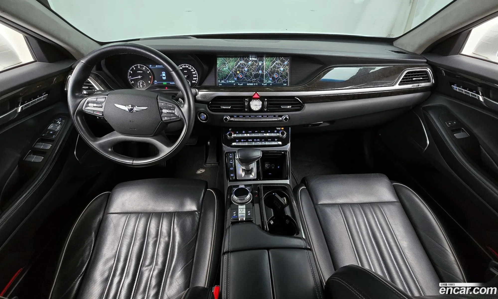 Genesis EQ900 2015 — 10