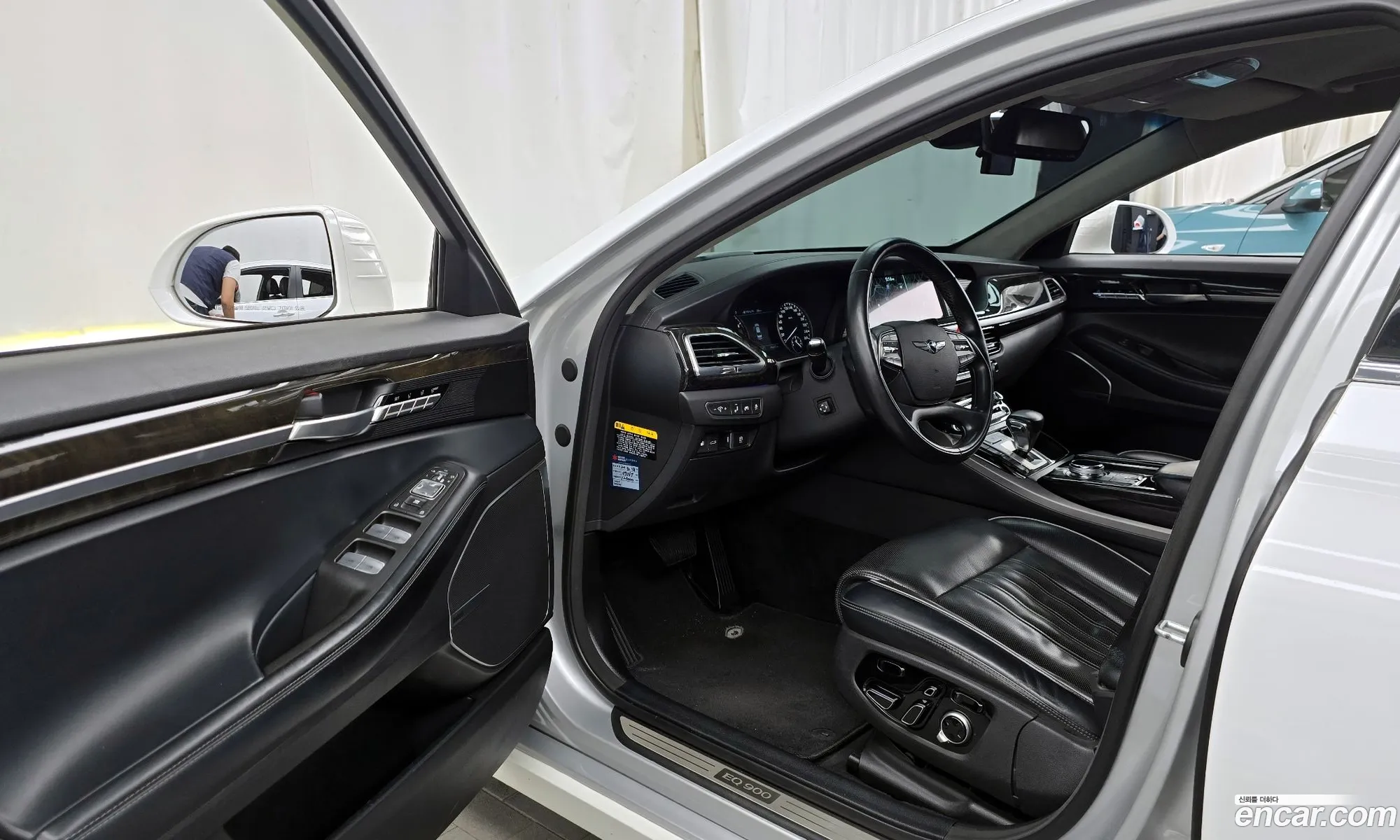 Genesis EQ900 2015 — 20